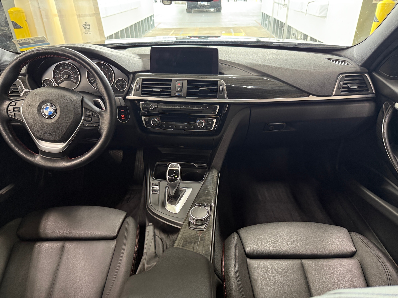 Thumbnail: 2018 BMW 3 Series - 2