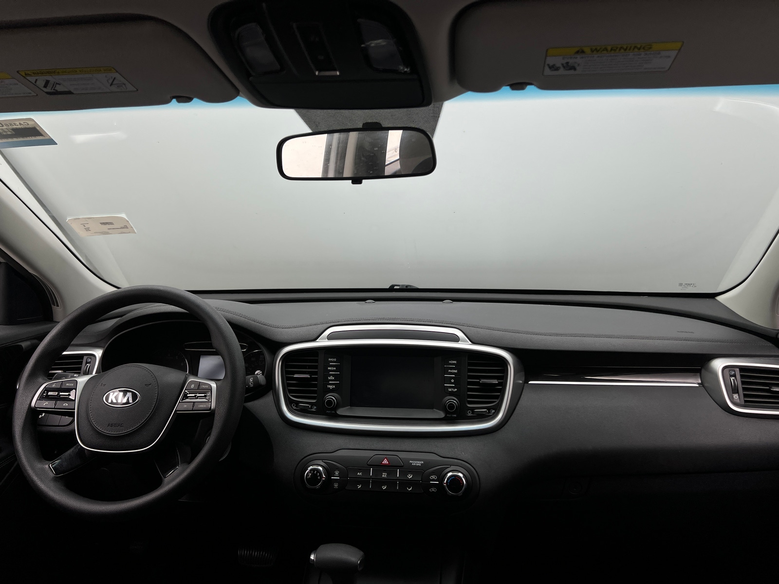 Thumbnail: 2019 Kia Sorento - 3