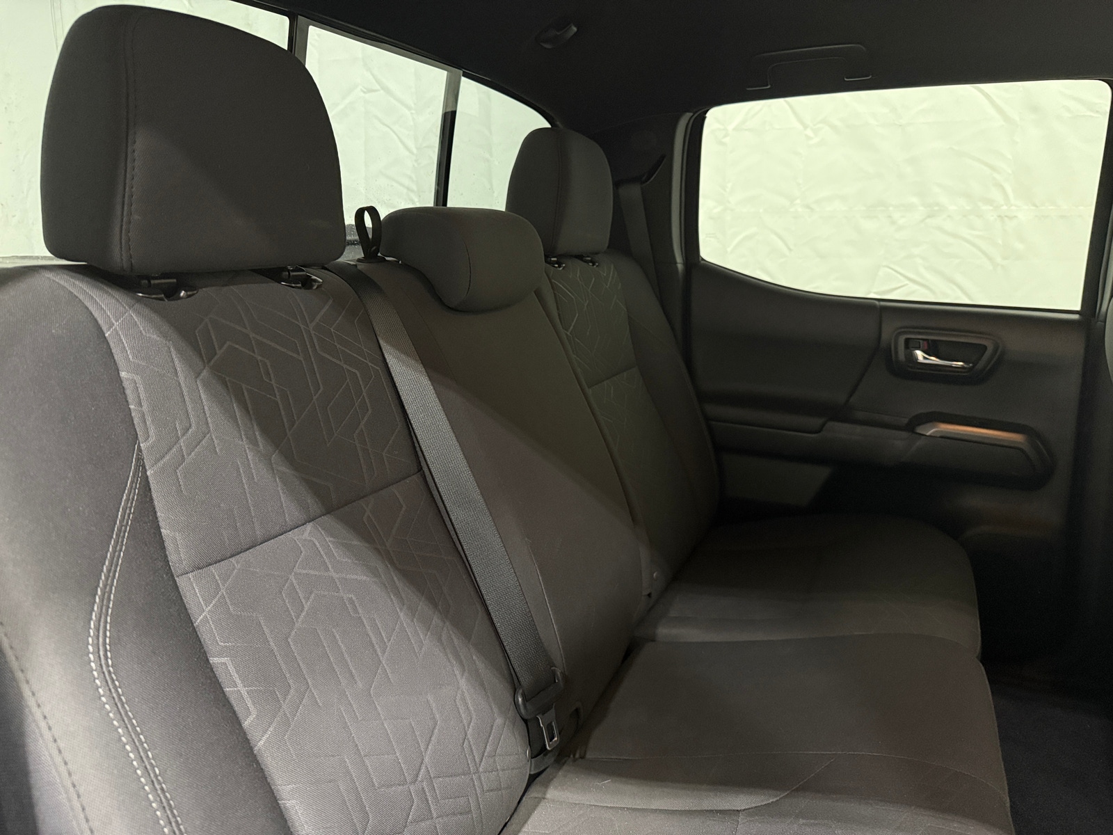 Thumbnail: 2017 Toyota Tacoma - 6