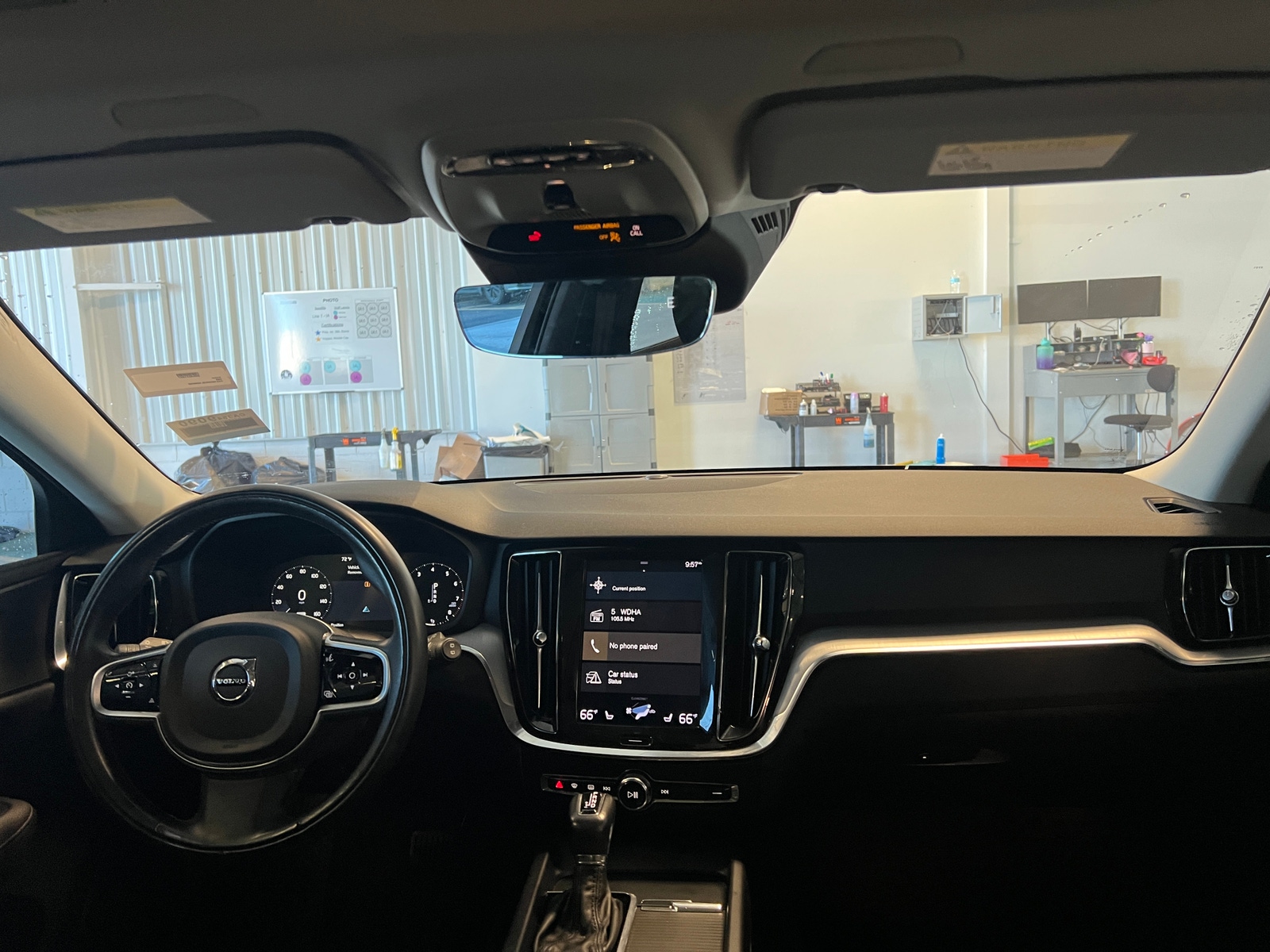 Thumbnail: 2020 Volvo V60 - 2