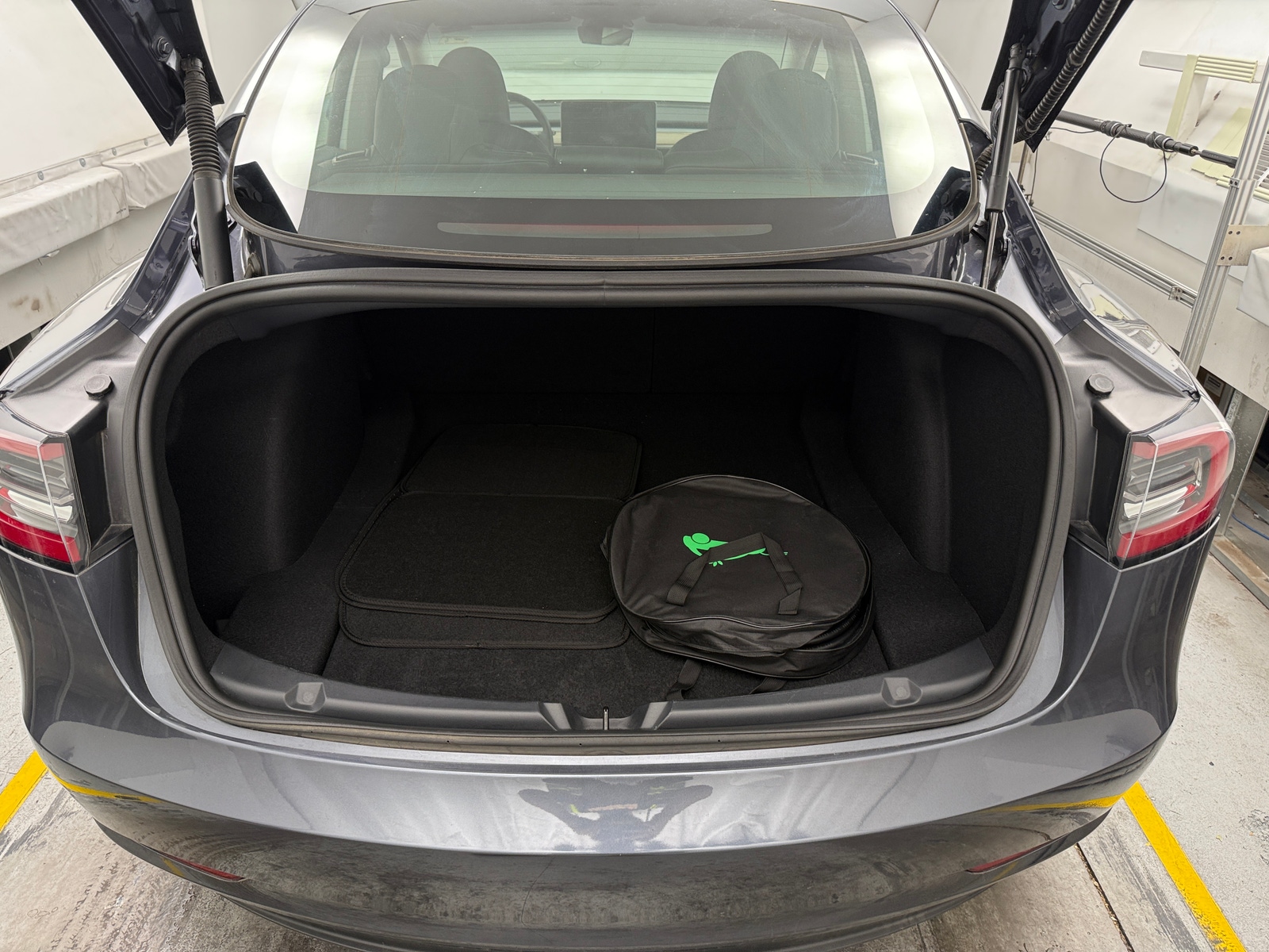 Thumbnail: 2023 Tesla Model 3 - 6
