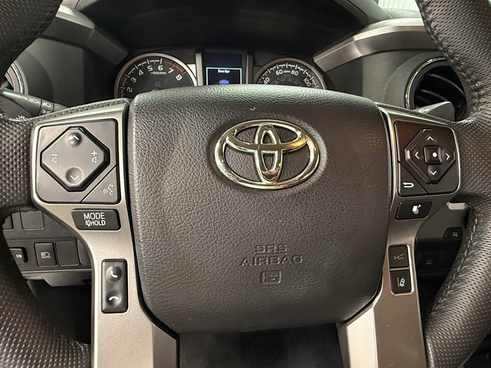 Thumbnail: 2022 Toyota Tacoma - 5