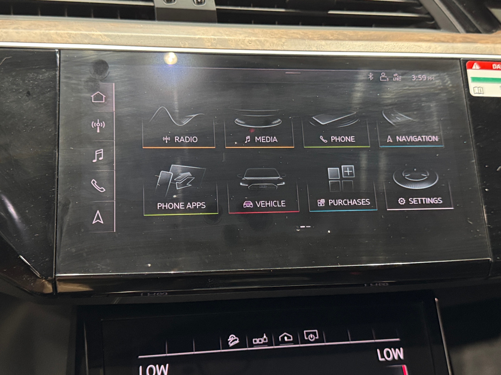 Thumbnail: 2019 Audi e-tron - 3