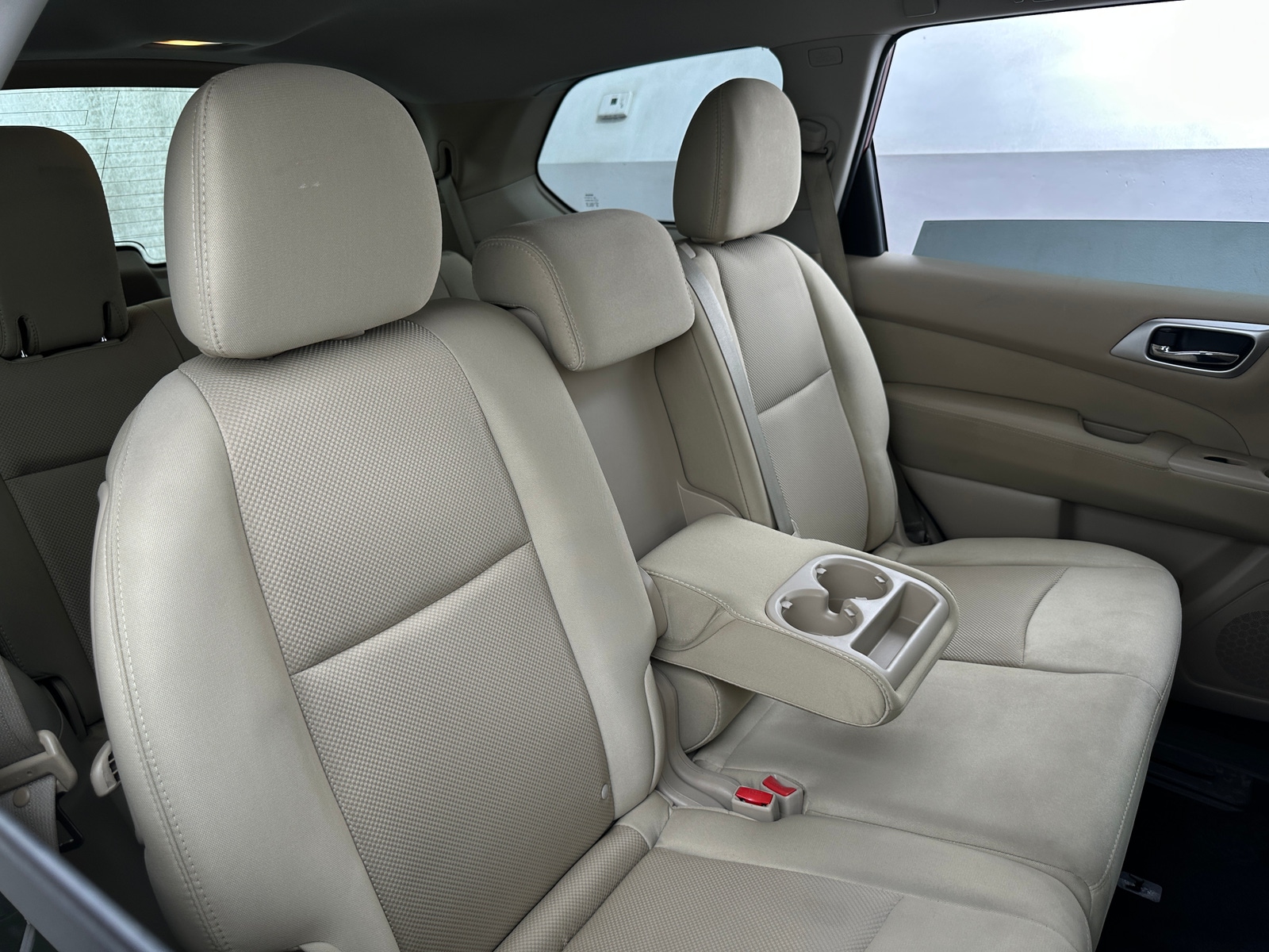 Thumbnail: 2017 Nissan Pathfinder - 6