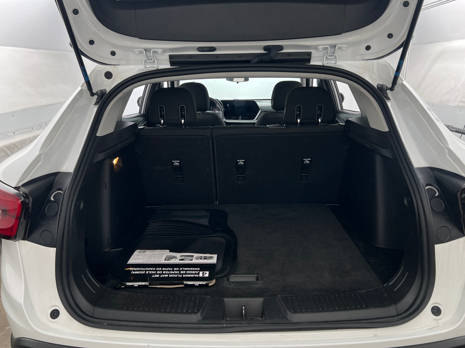Thumbnail: 2024 Chevrolet Trax - 7