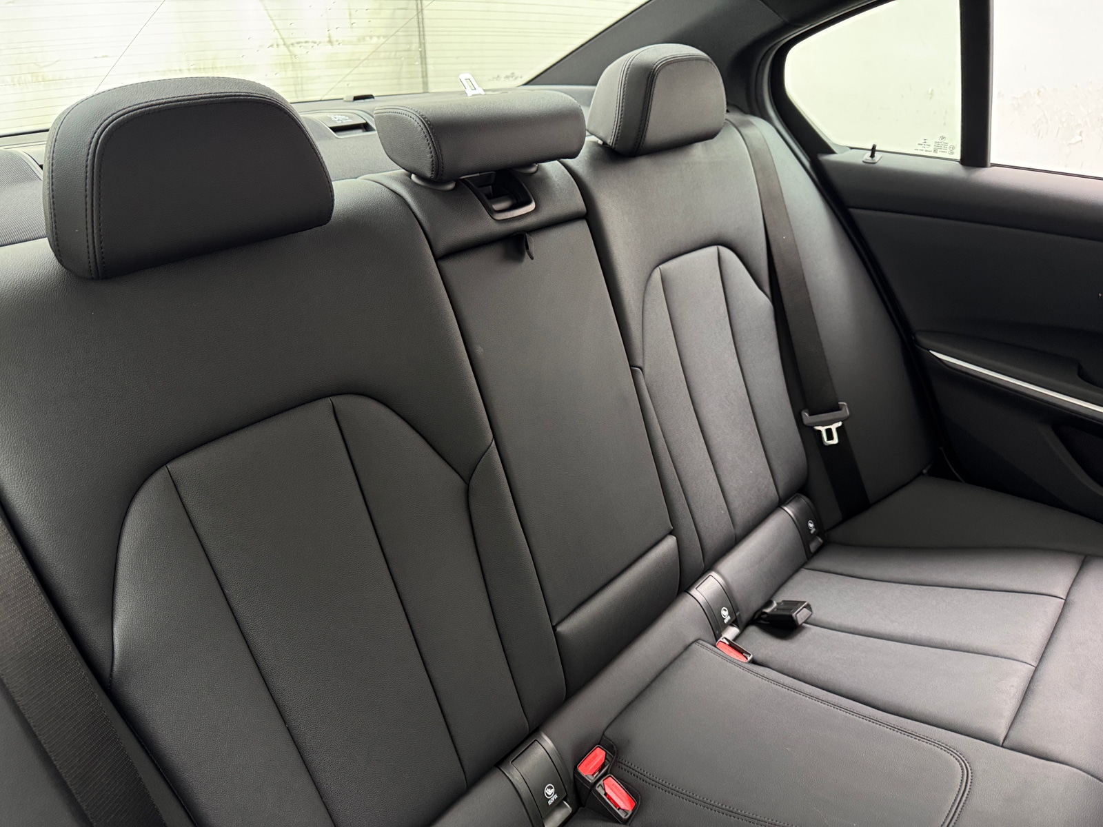 Thumbnail: 2021 BMW 3 Series - 6