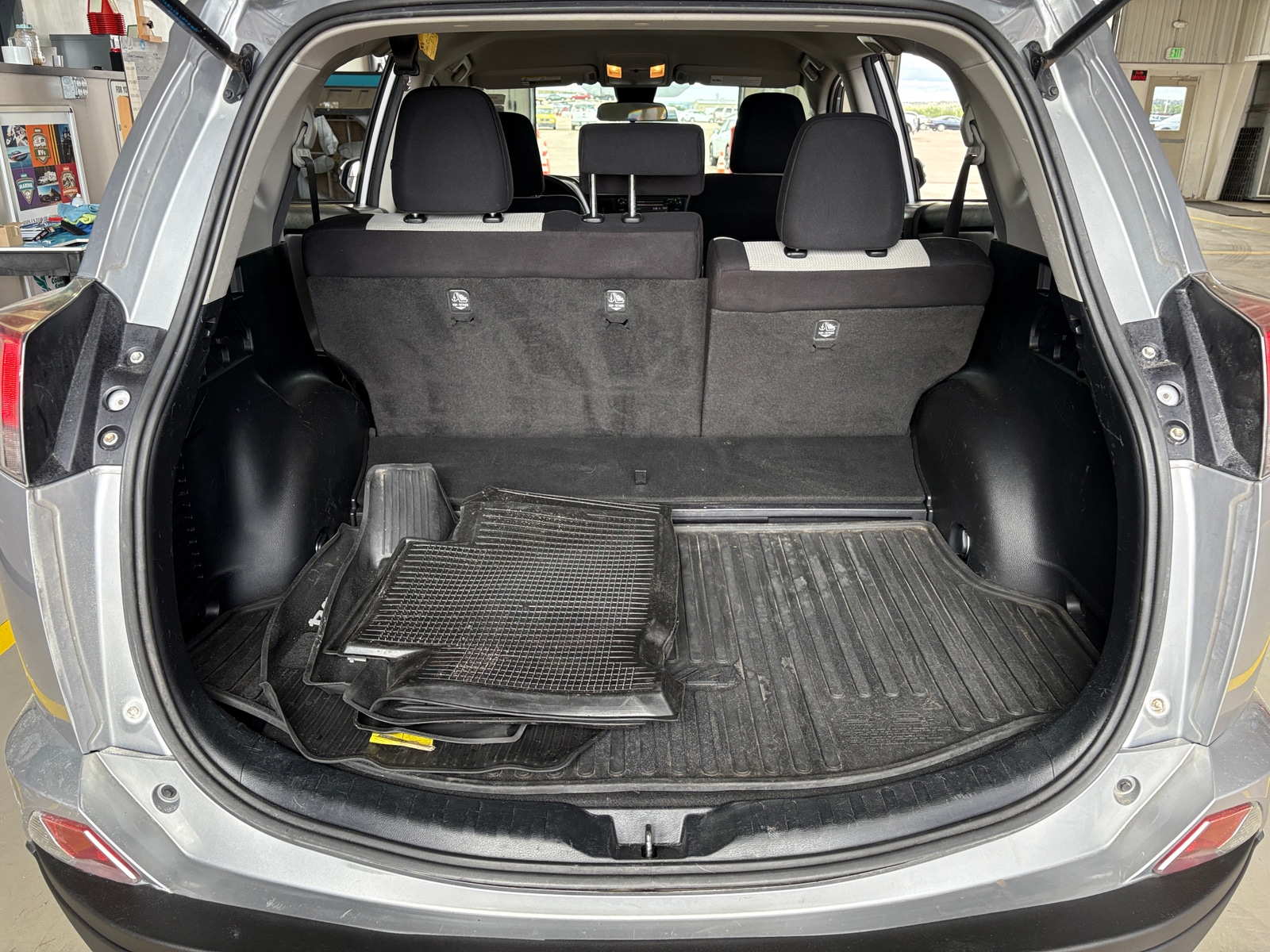 Thumbnail: 2018 Toyota RAV4 - 7