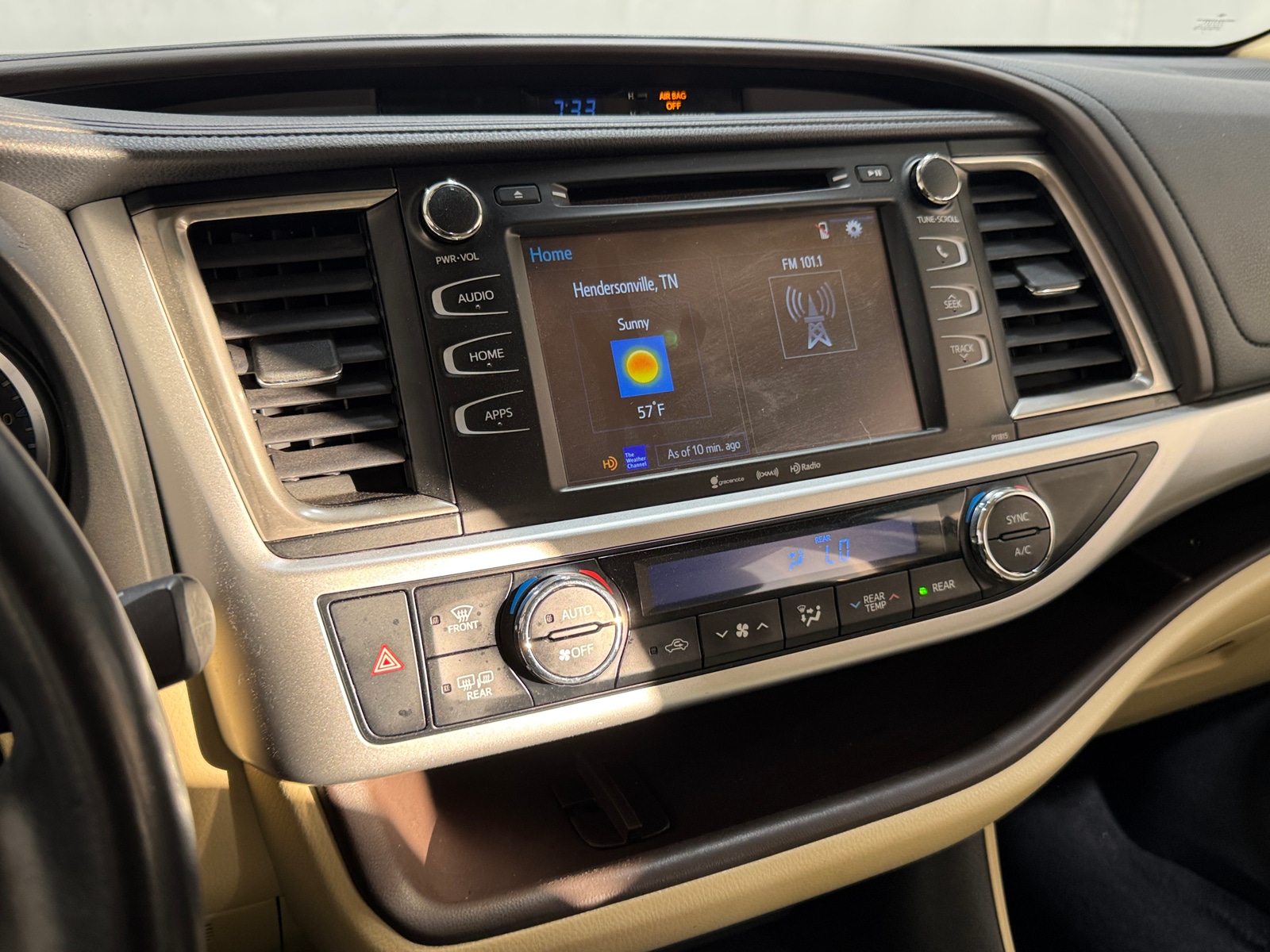 Thumbnail: 2019 Toyota Highlander - 4