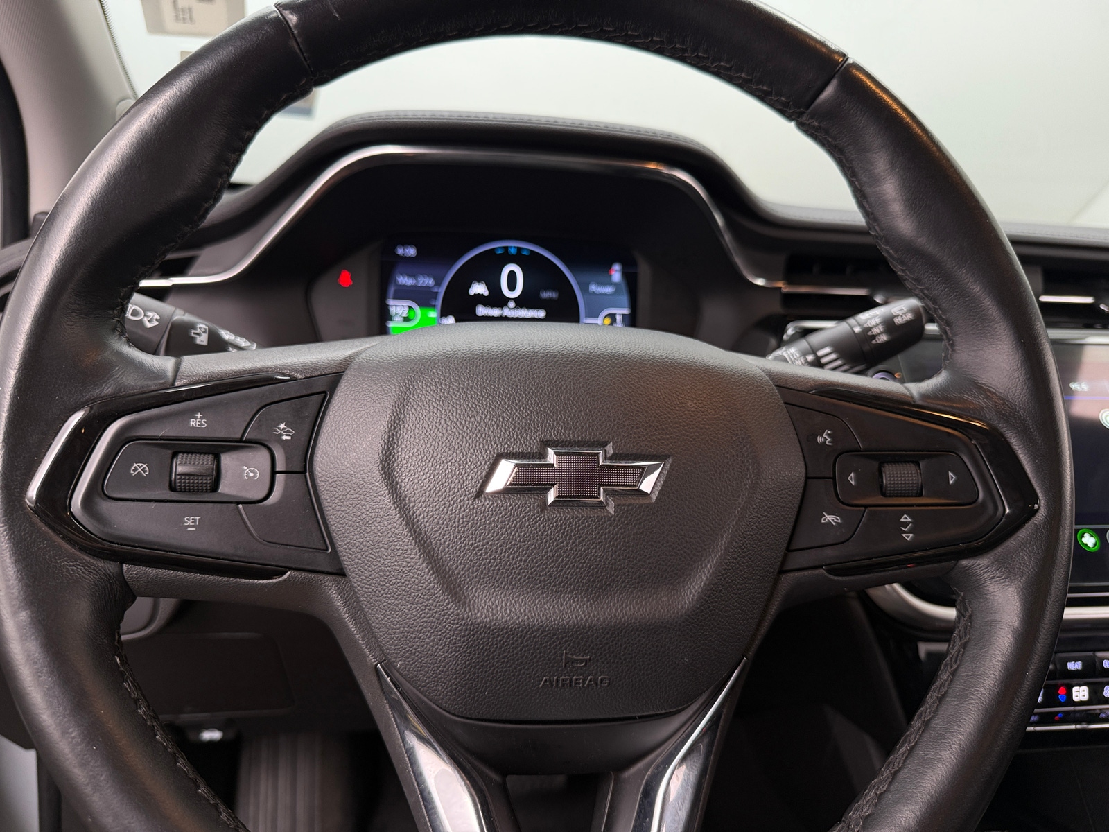 Thumbnail: 2023 Chevrolet Bolt EUV - 4