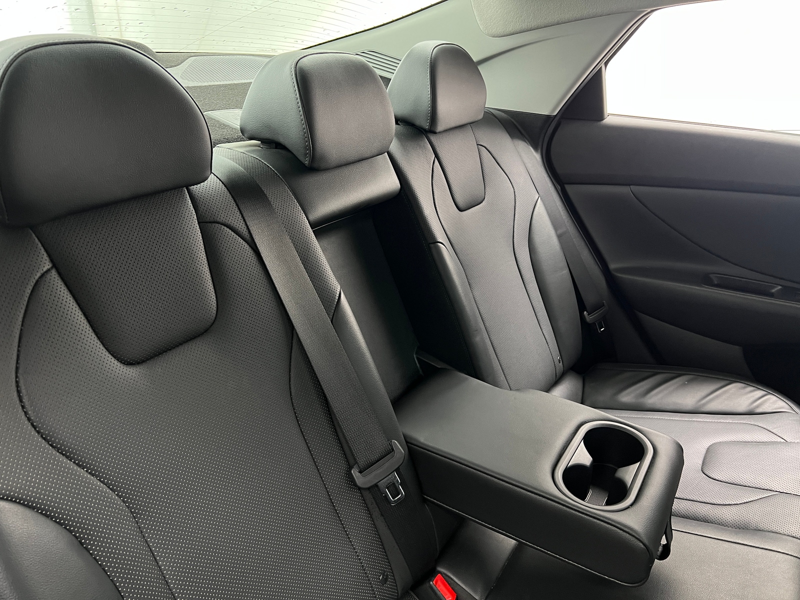 Thumbnail: 2023 Hyundai Elantra - 6