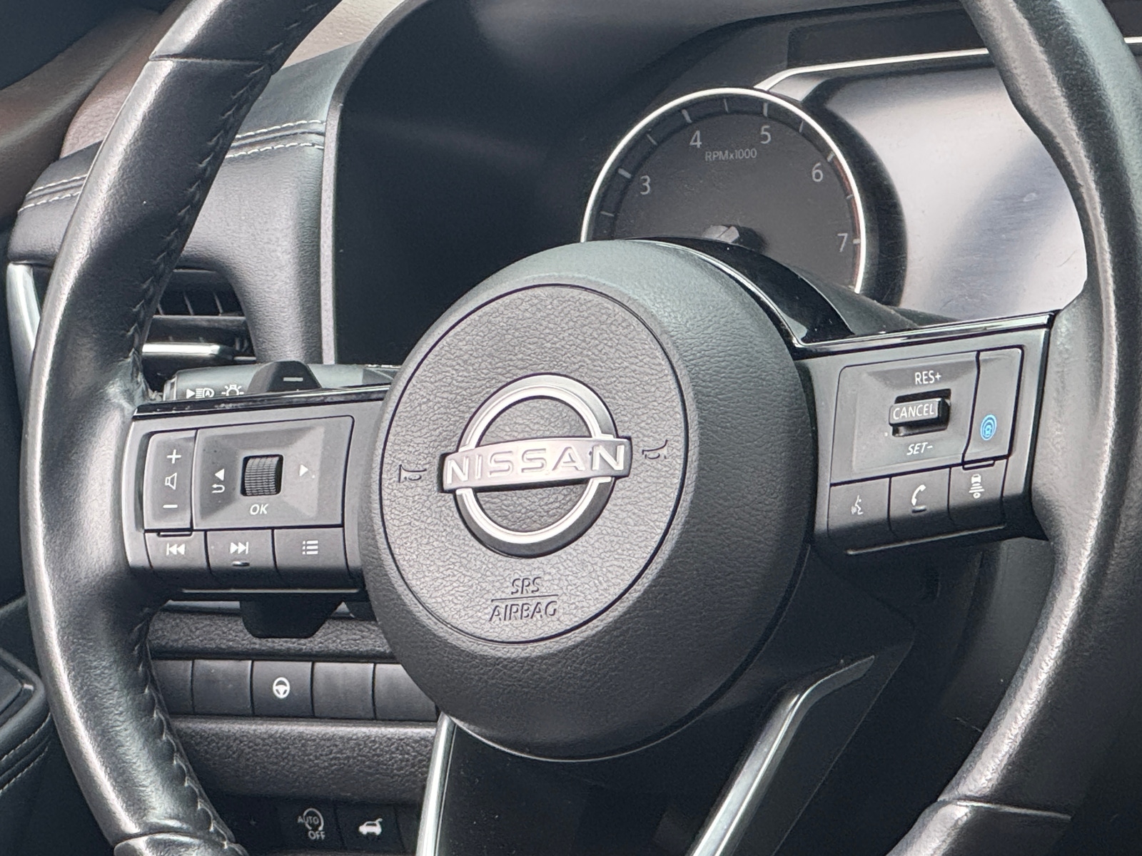 Thumbnail: 2023 Nissan Rogue - 4