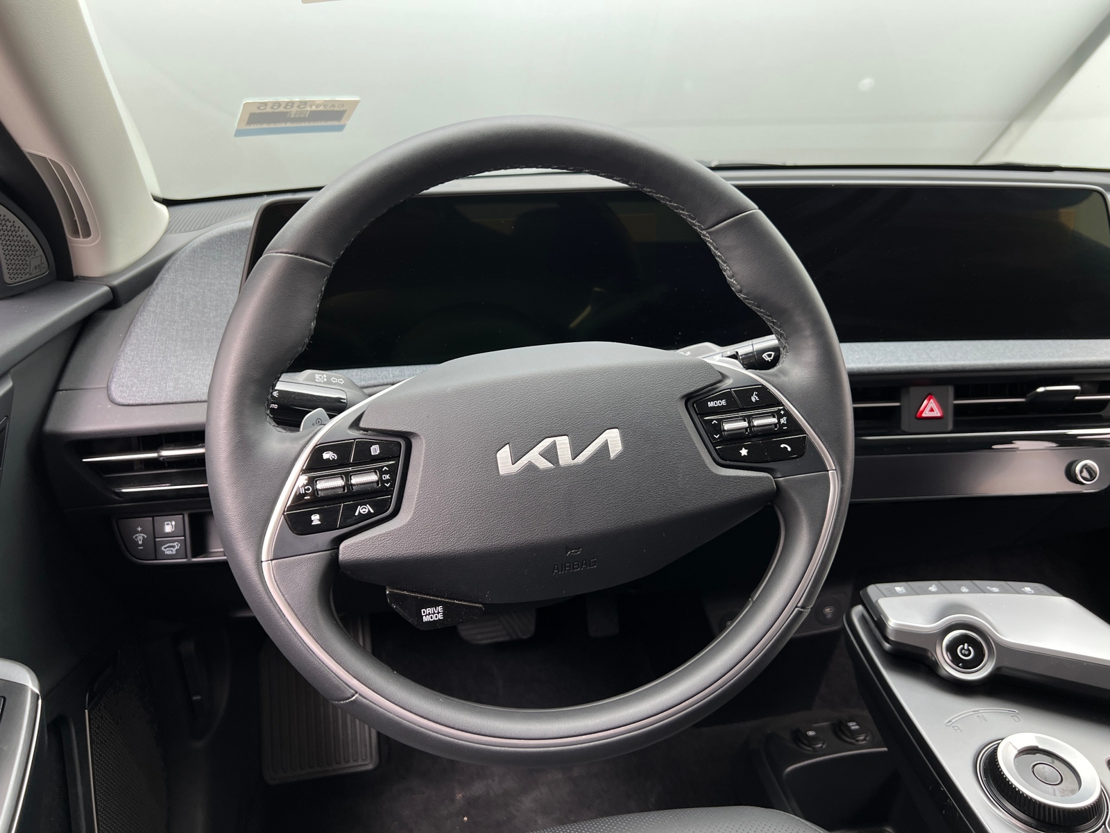 Thumbnail: 2023 Kia EV6 - 4