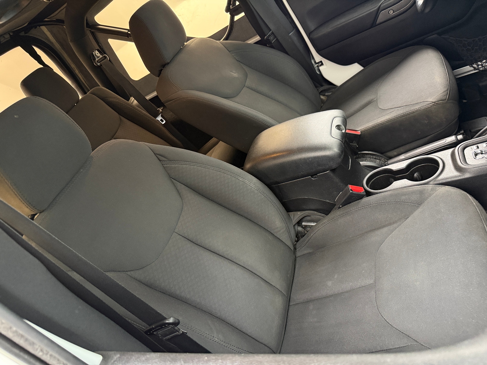 Thumbnail: 2015 Jeep Wrangler - 2