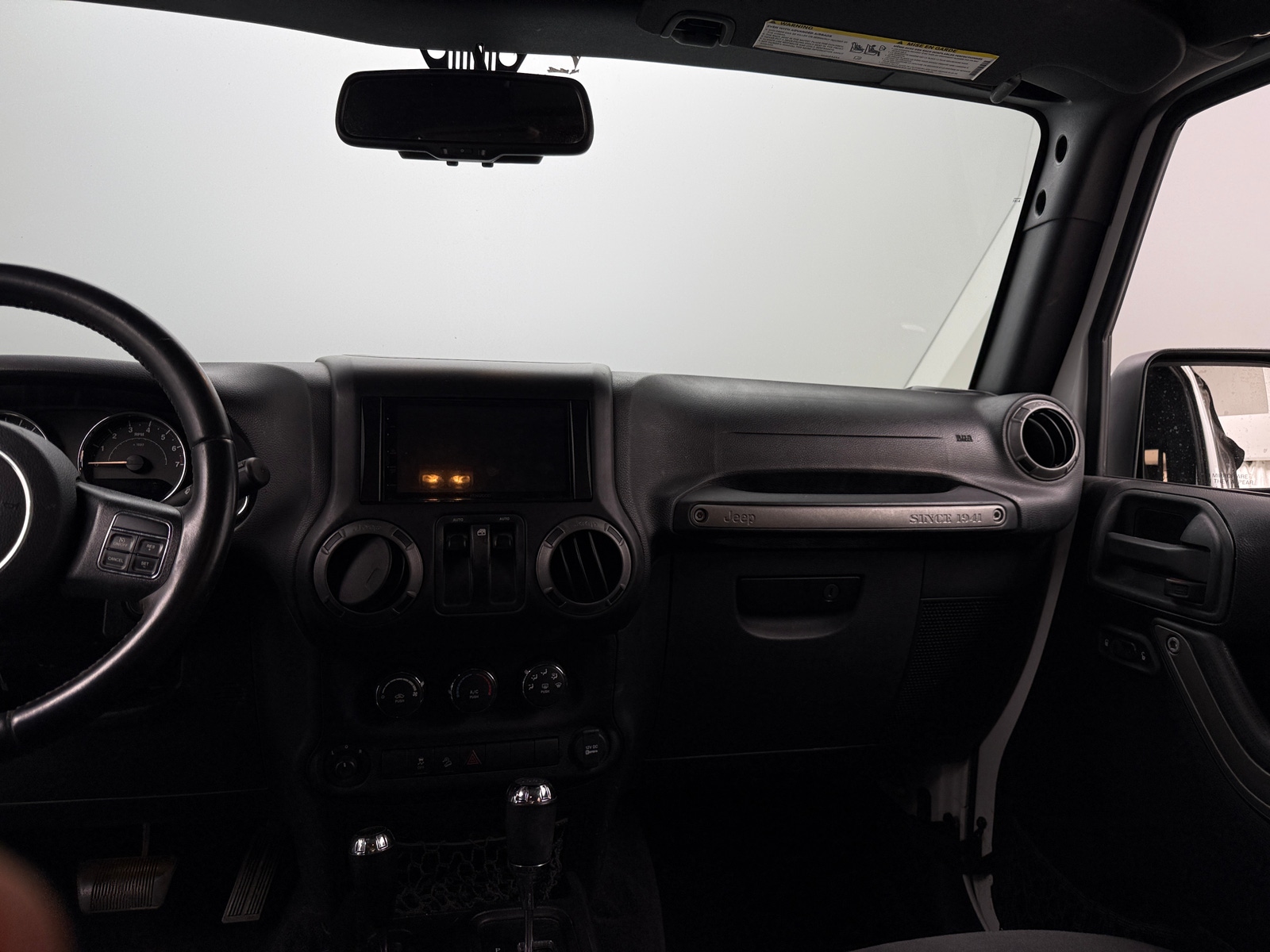 Thumbnail: 2015 Jeep Wrangler - 3