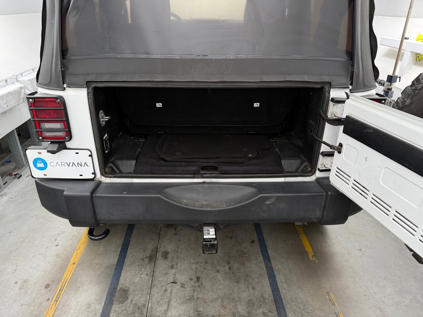 Thumbnail: 2015 Jeep Wrangler - 7