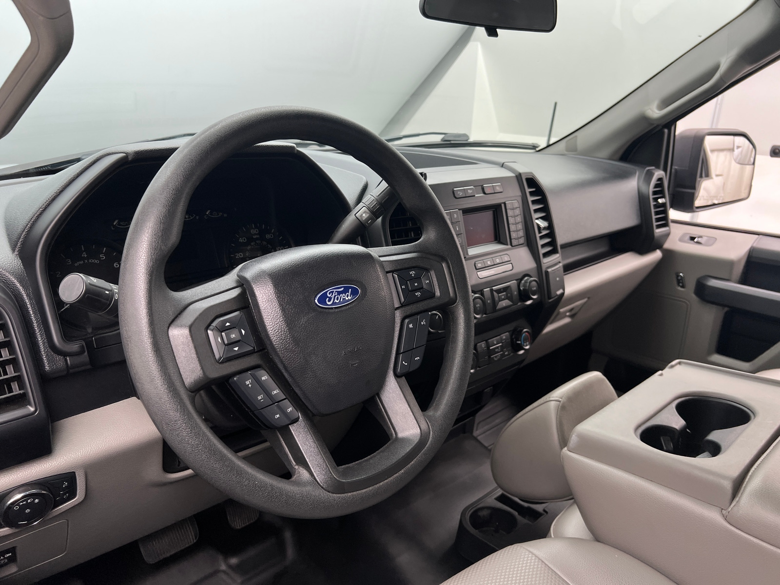 Thumbnail: 2020 Ford Econoline - 4