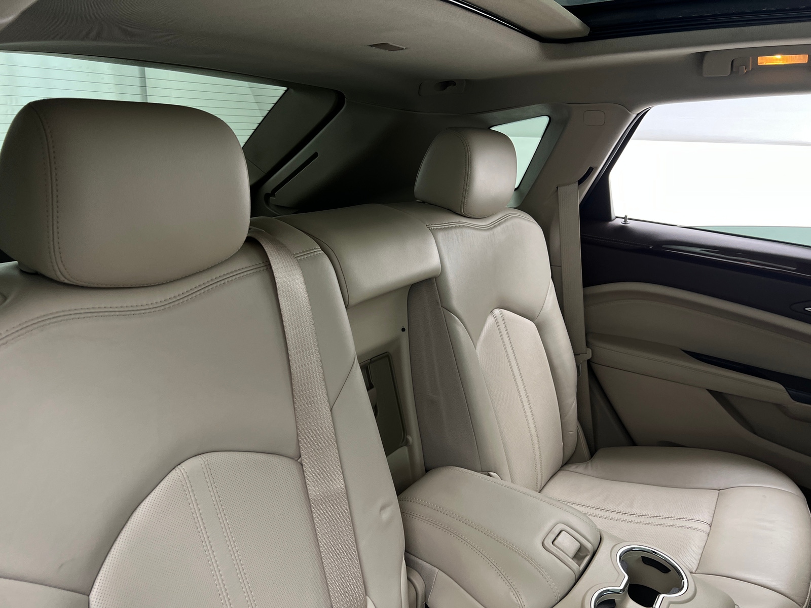 Thumbnail: 2016 Cadillac SRX - 5