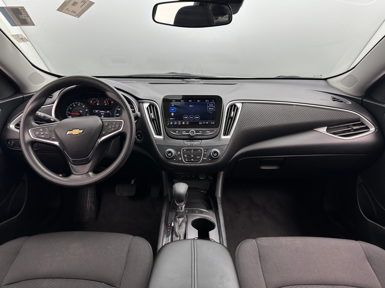 Thumbnail: 2024 Chevrolet Malibu - 3