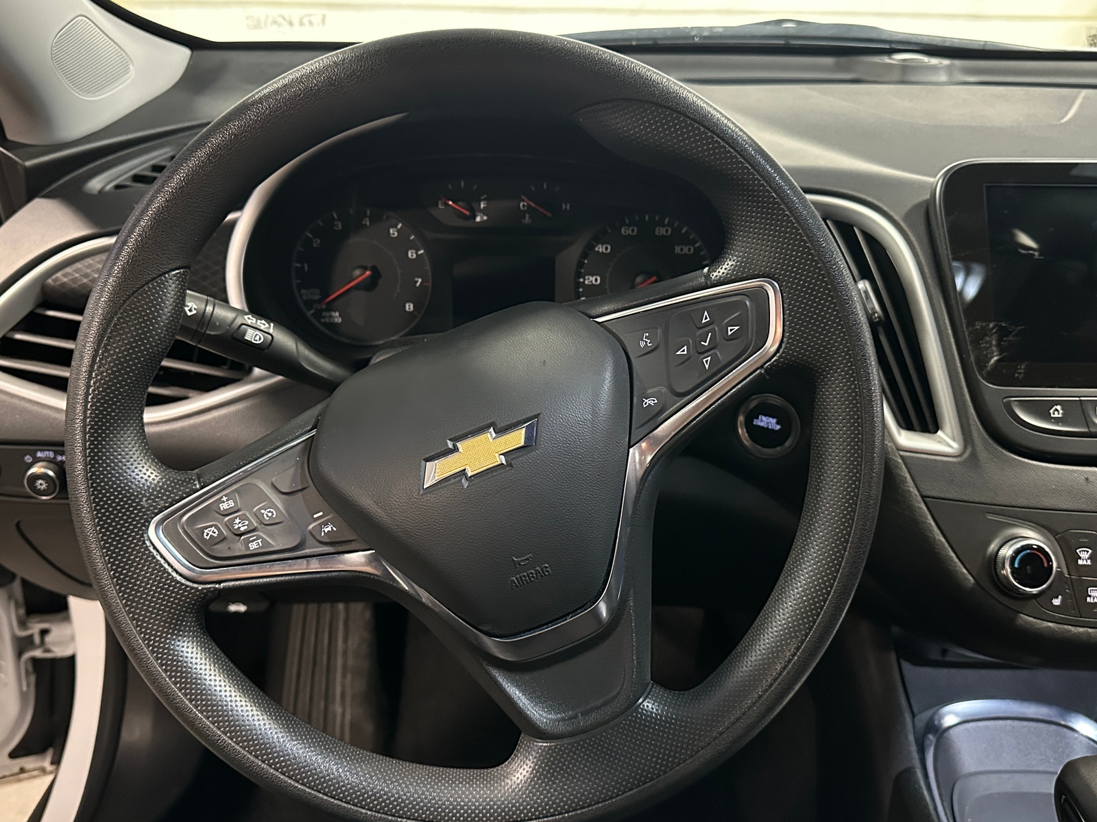 Thumbnail: 2024 Chevrolet Malibu - 5