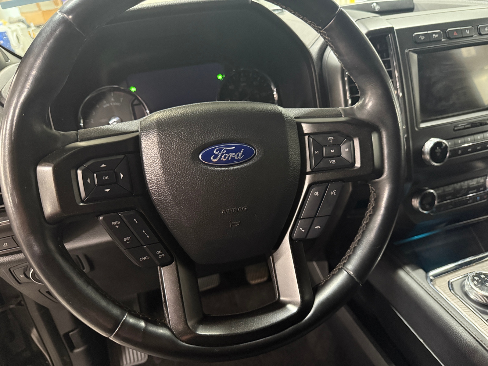 Thumbnail: 2019 Ford Expedition - 4