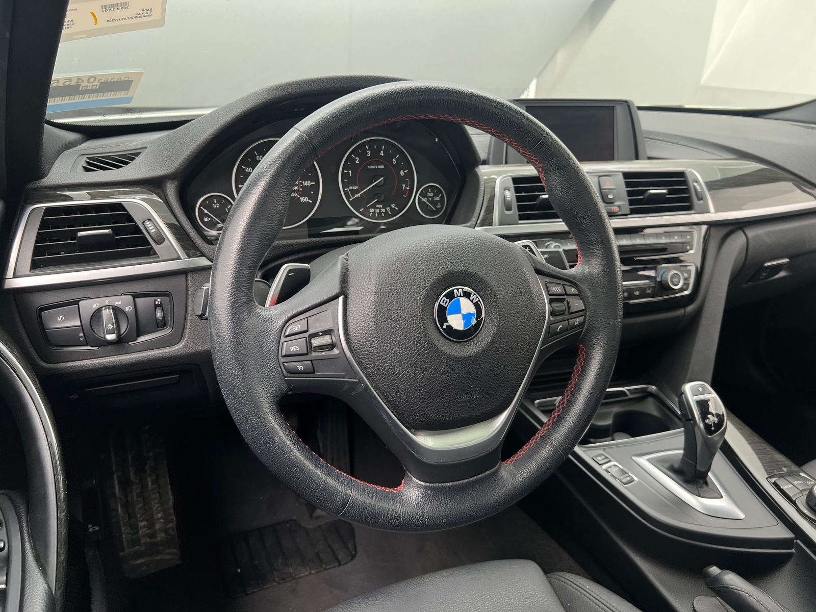Thumbnail: 2018 BMW 3 Series - 4