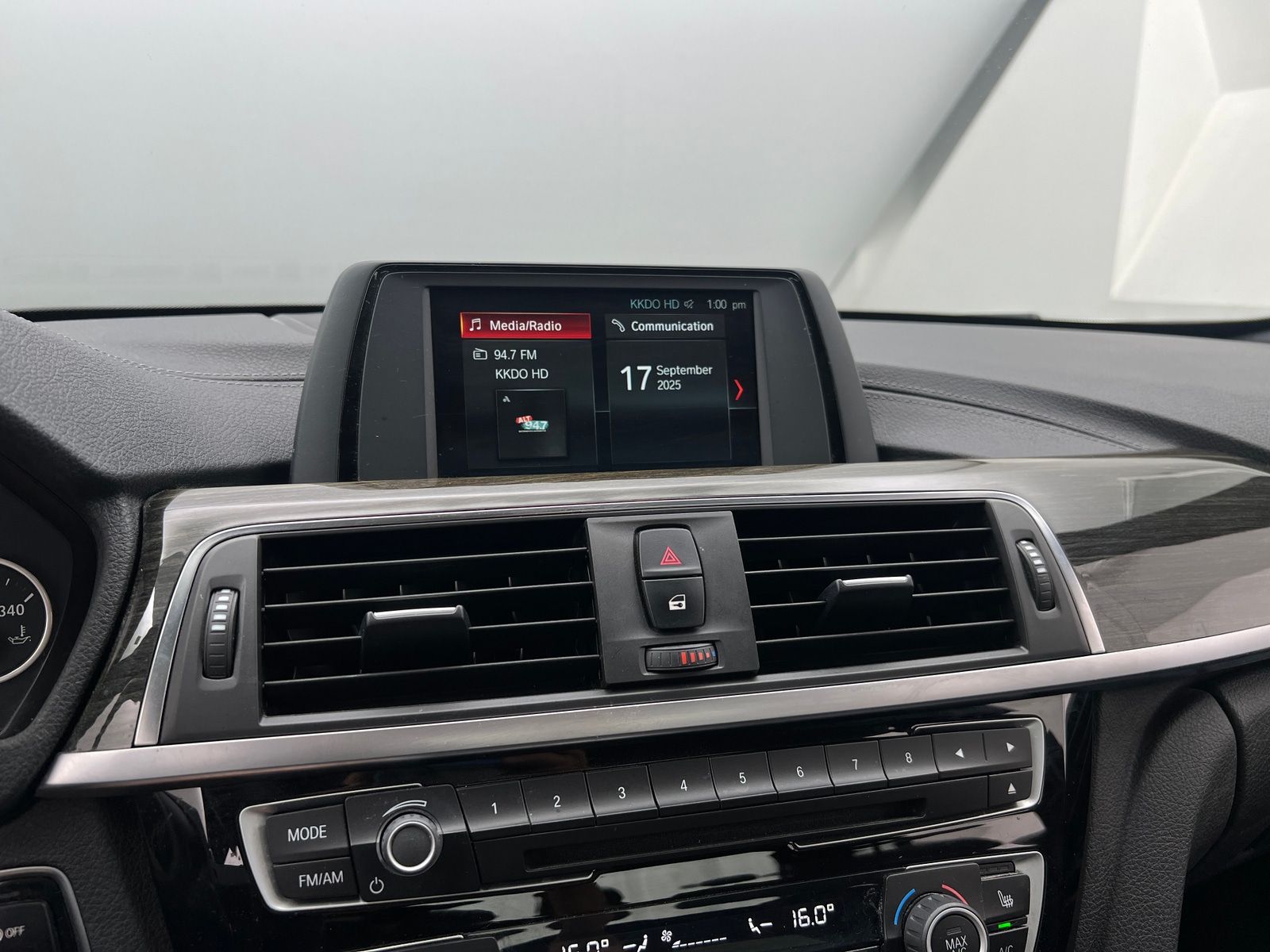 Thumbnail: 2018 BMW 3 Series - 3