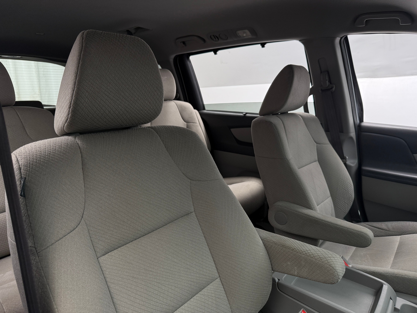 Thumbnail: 2017 Honda Odyssey - 2