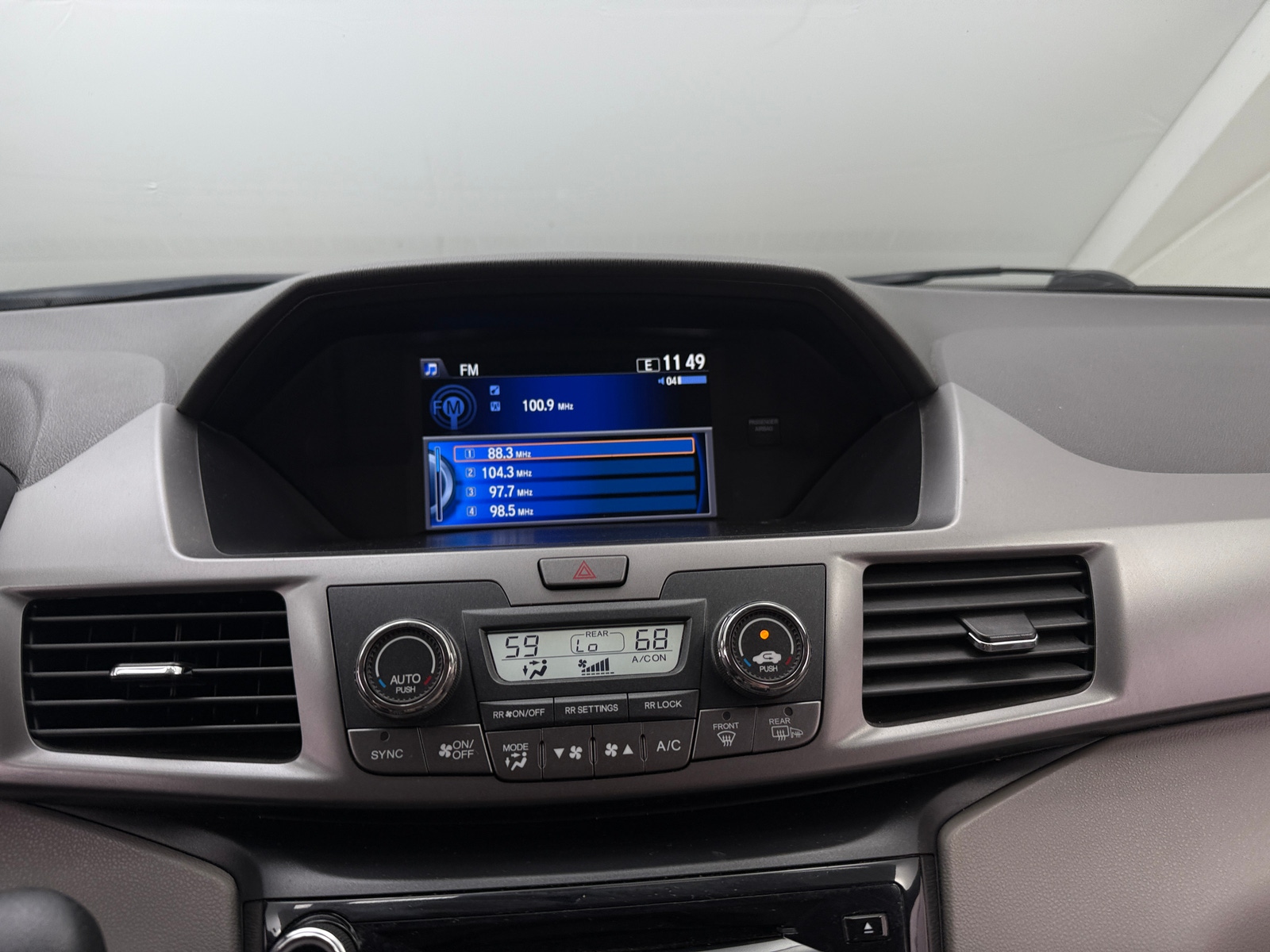 Thumbnail: 2017 Honda Odyssey - 4