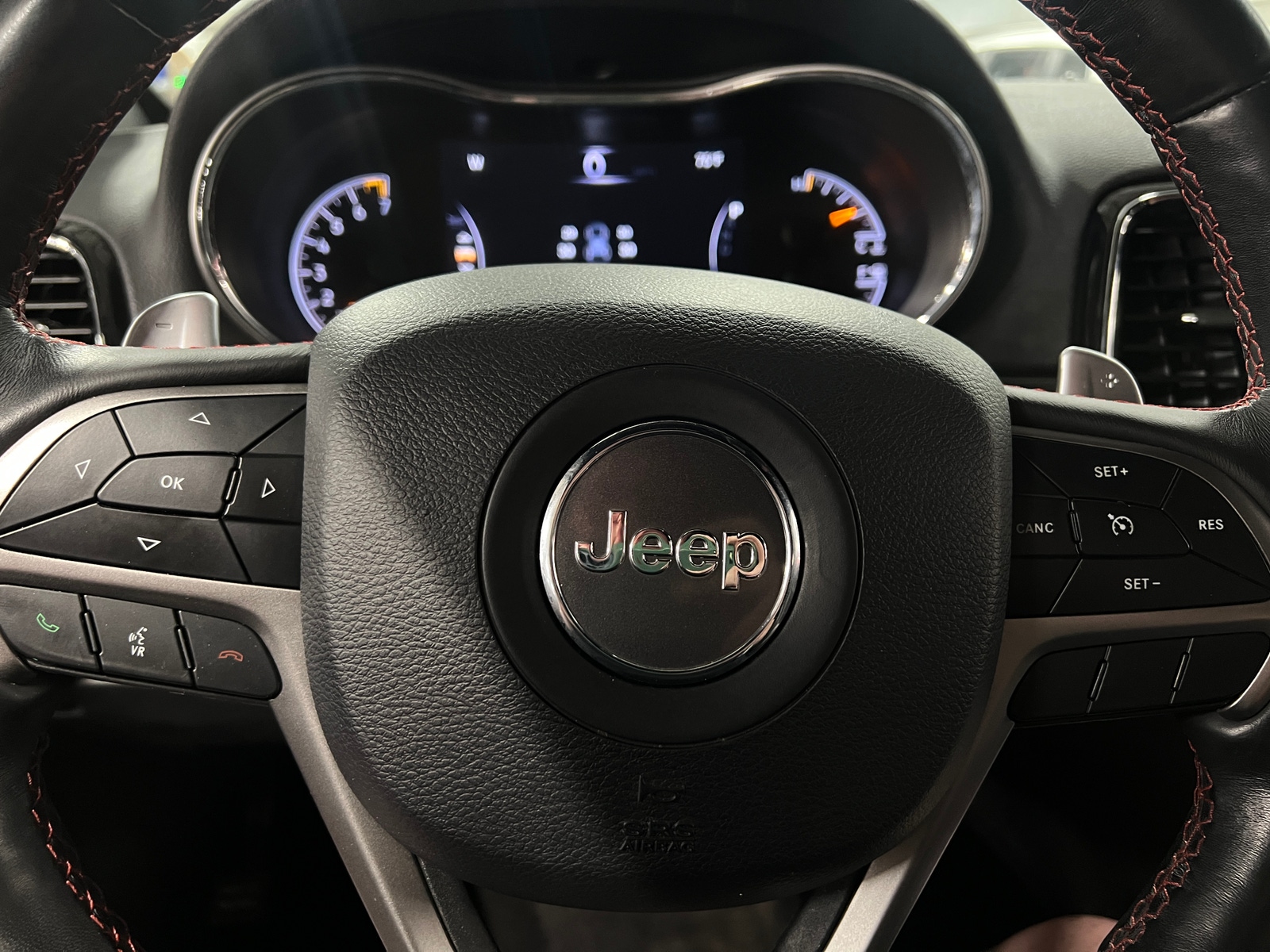 Thumbnail: 2019 Jeep Grand Cherokee - 4
