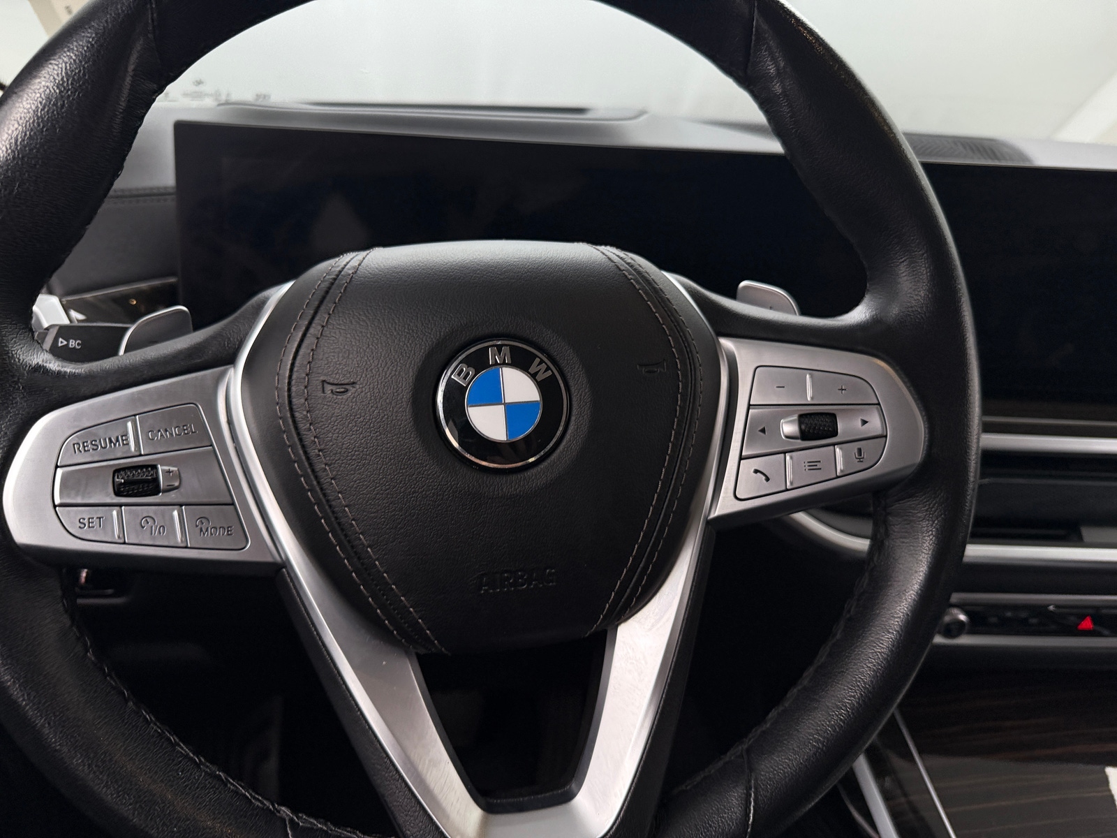 Thumbnail: 2023 BMW X7 - 4