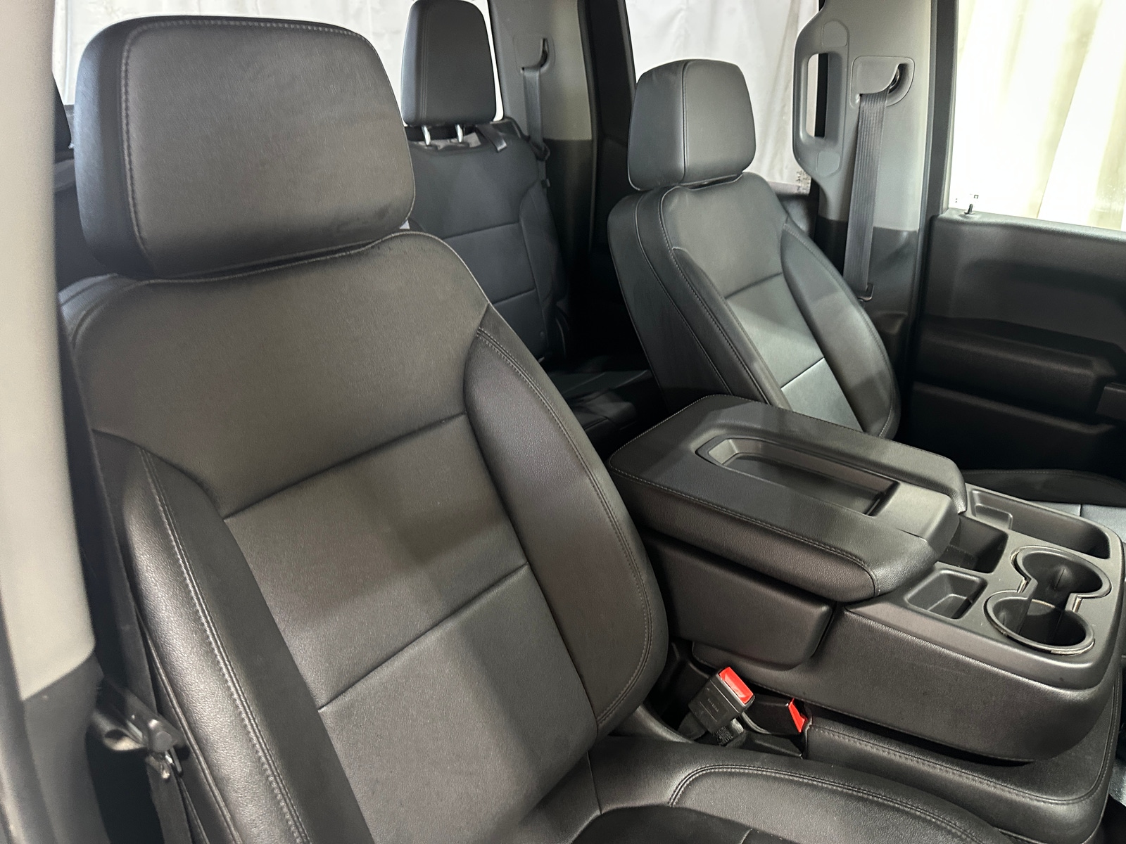 Thumbnail: 2021 Chevrolet Silverado 1500 - 2