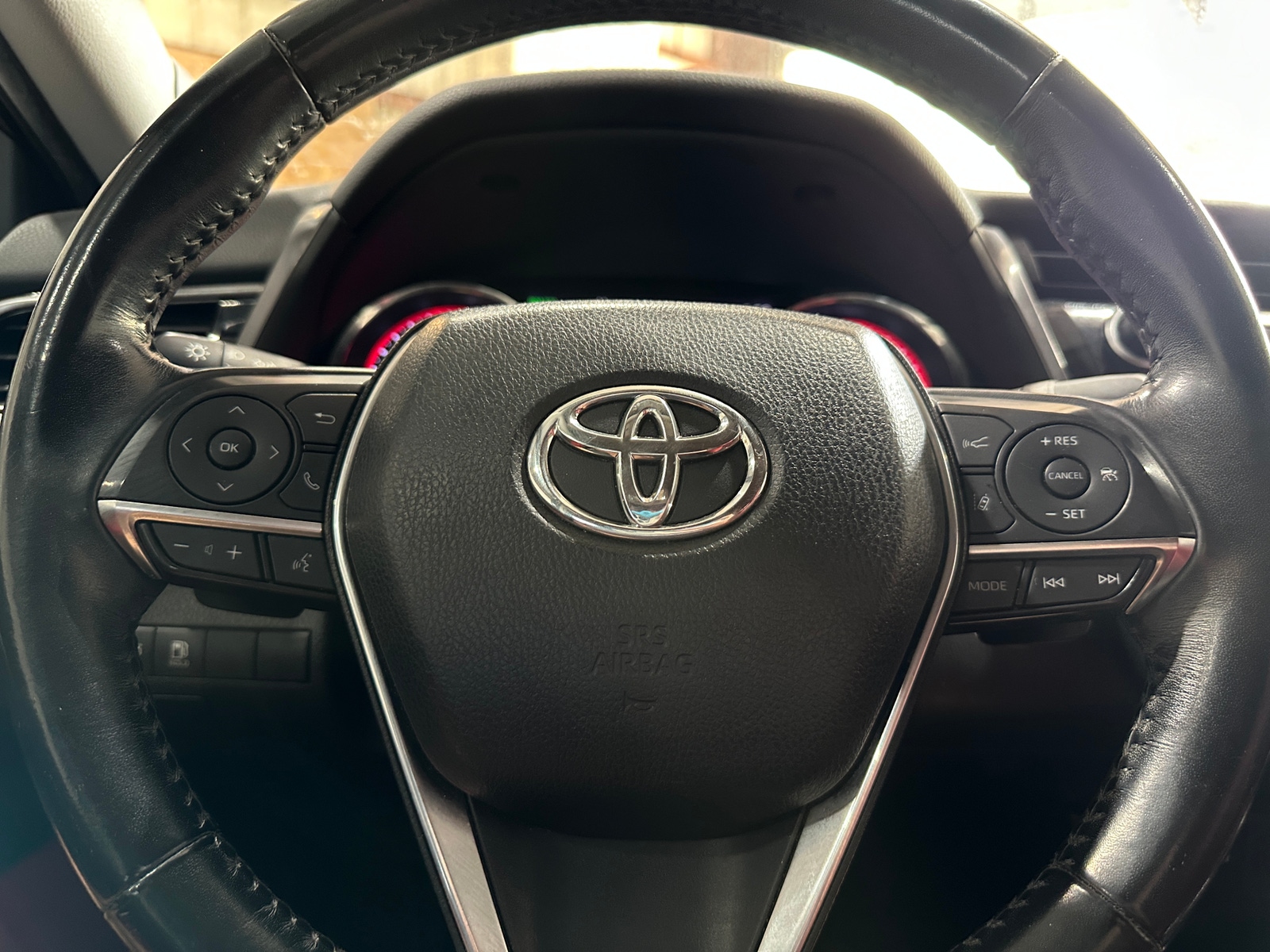 Thumbnail: 2019 Toyota Camry - 4
