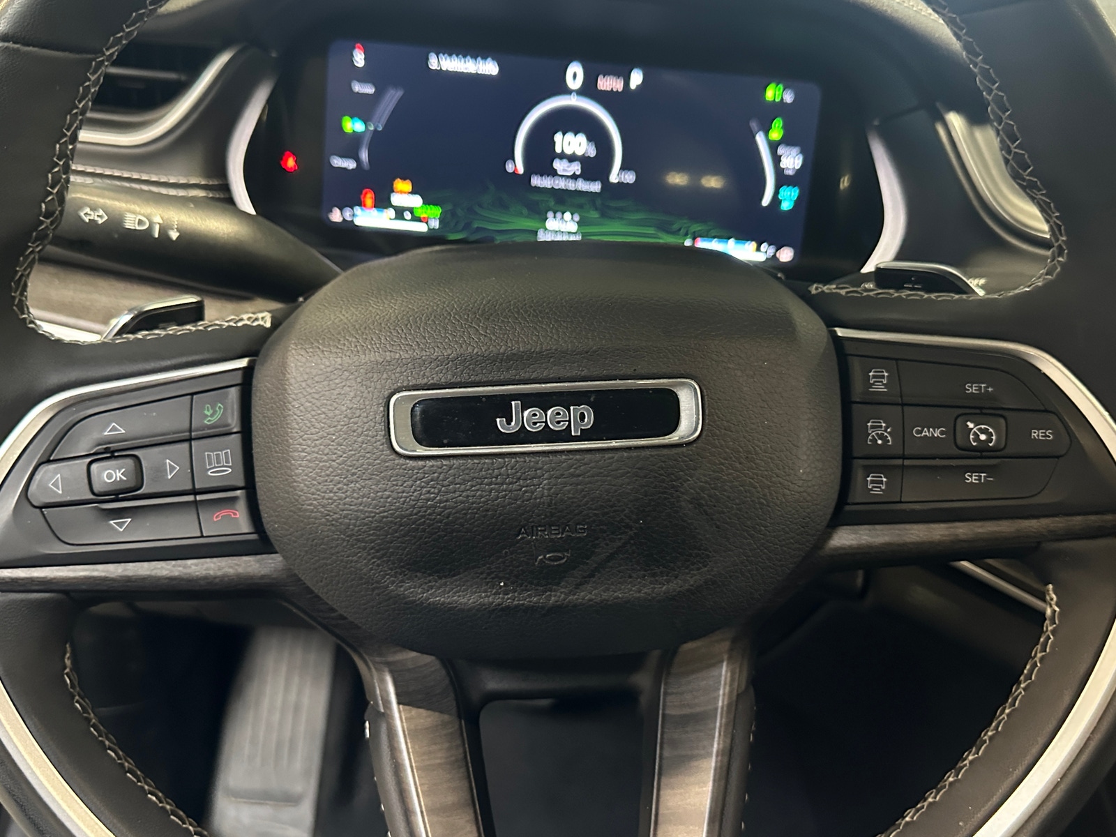 Thumbnail: 2024 Jeep Grand Cherokee - 4