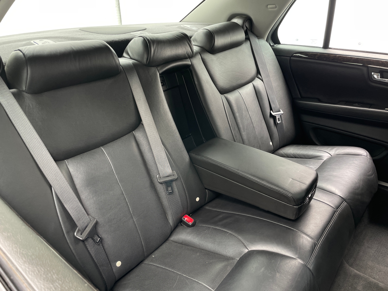Thumbnail: 2010 Cadillac DTS - 5