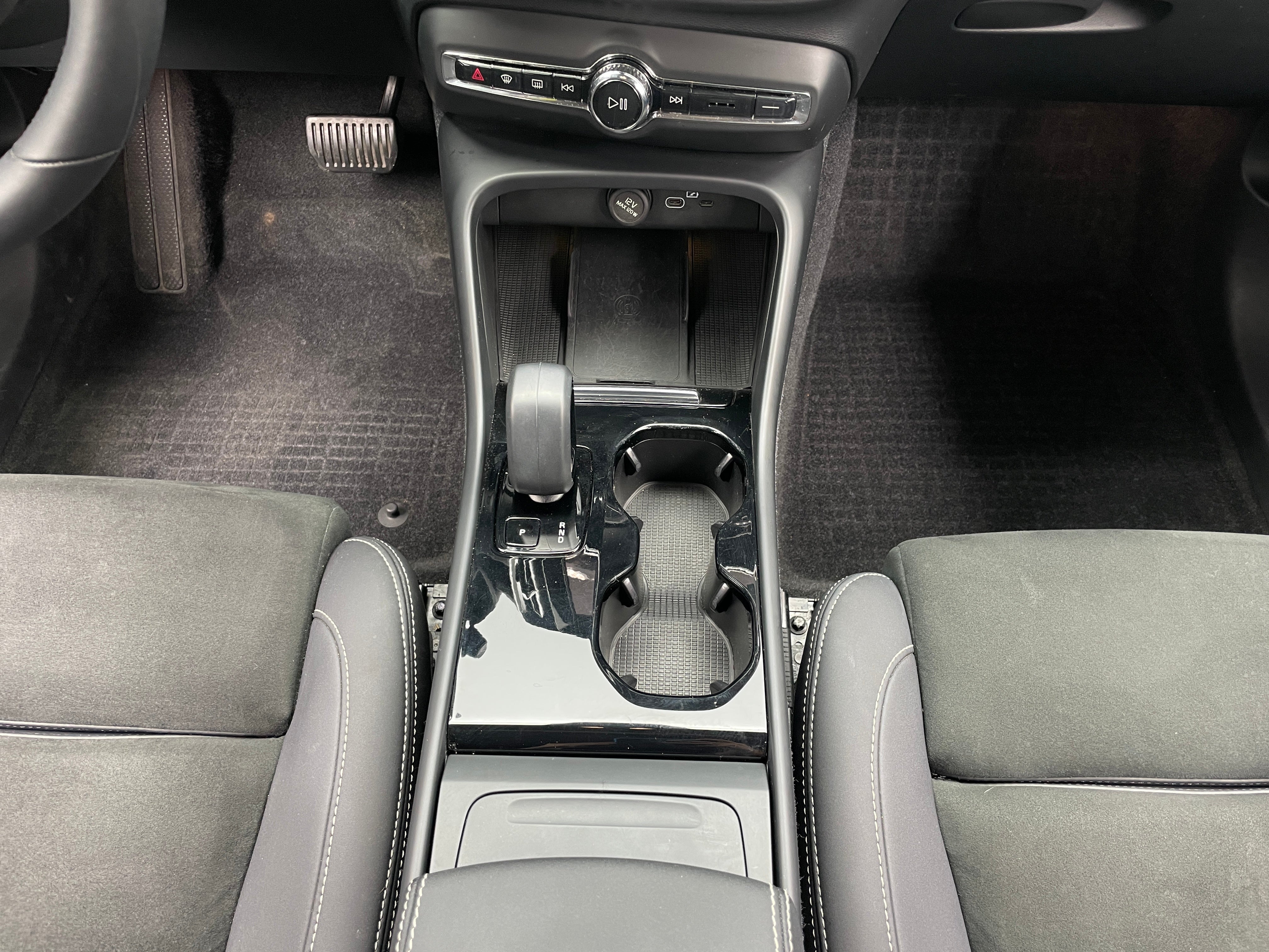 Used 2023 Volvo XC40 Ultimate with VIN YV4ED3UM2P2990587 for sale in Auburn, WA