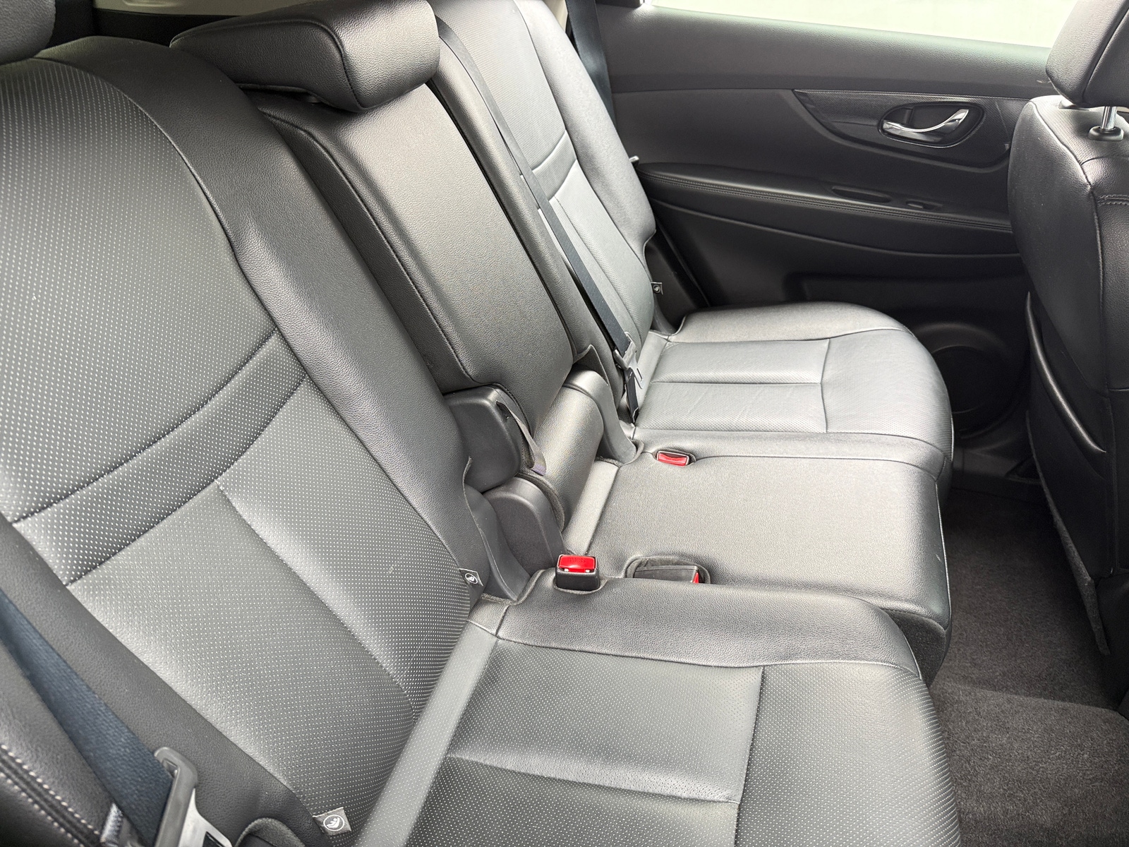 Thumbnail: 2016 Nissan Rogue - 5