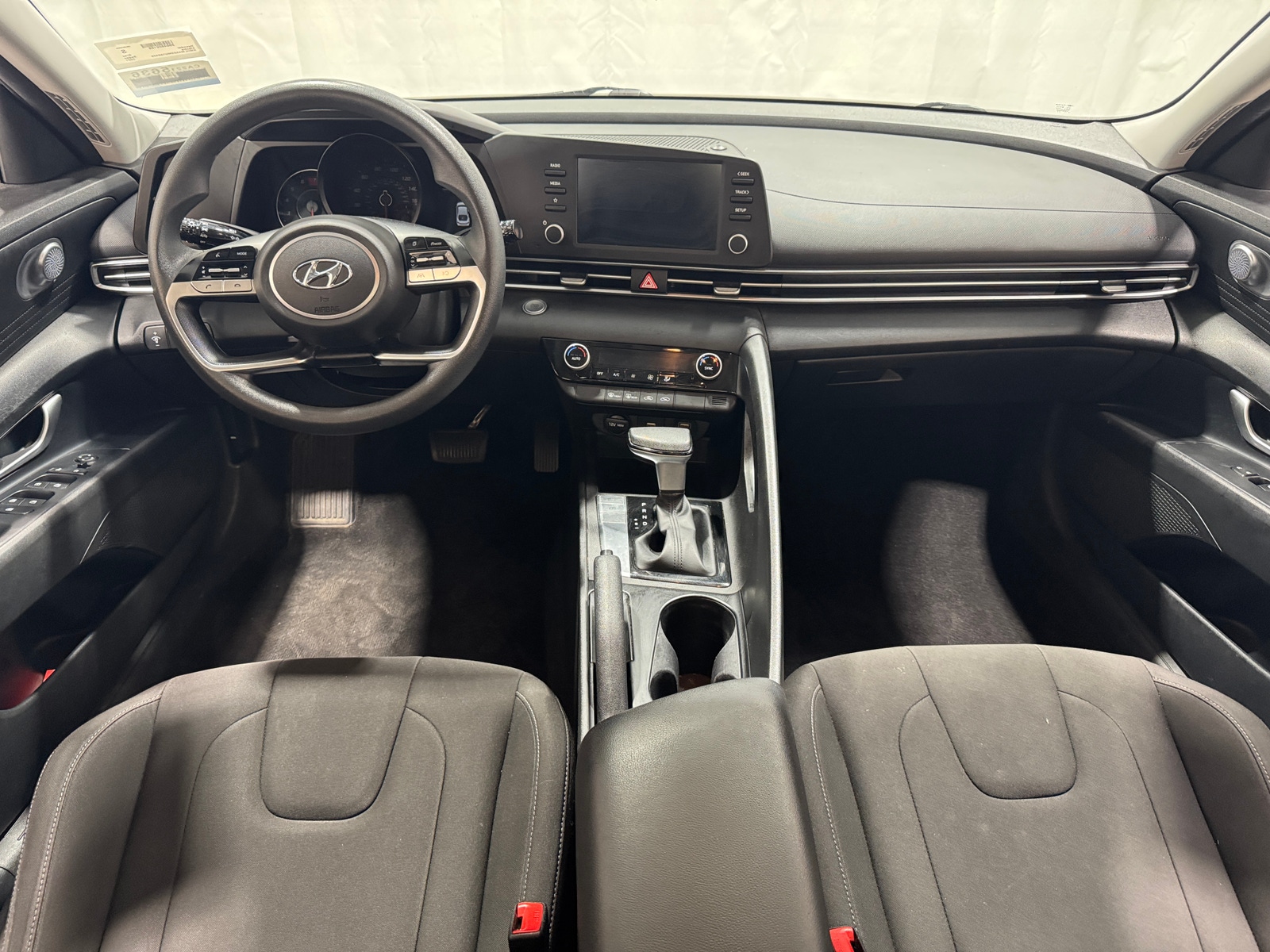 Thumbnail: 2021 Hyundai Elantra - 3