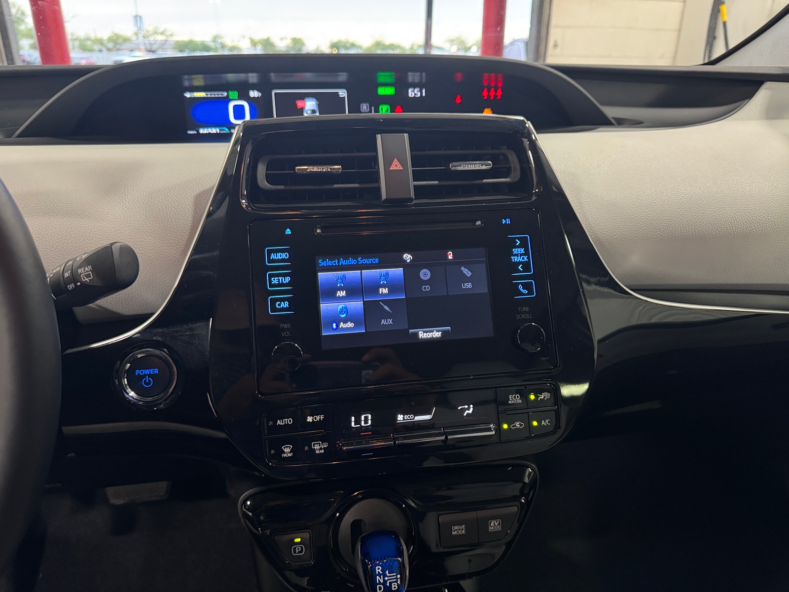 Thumbnail: 2019 Toyota Prius - 4