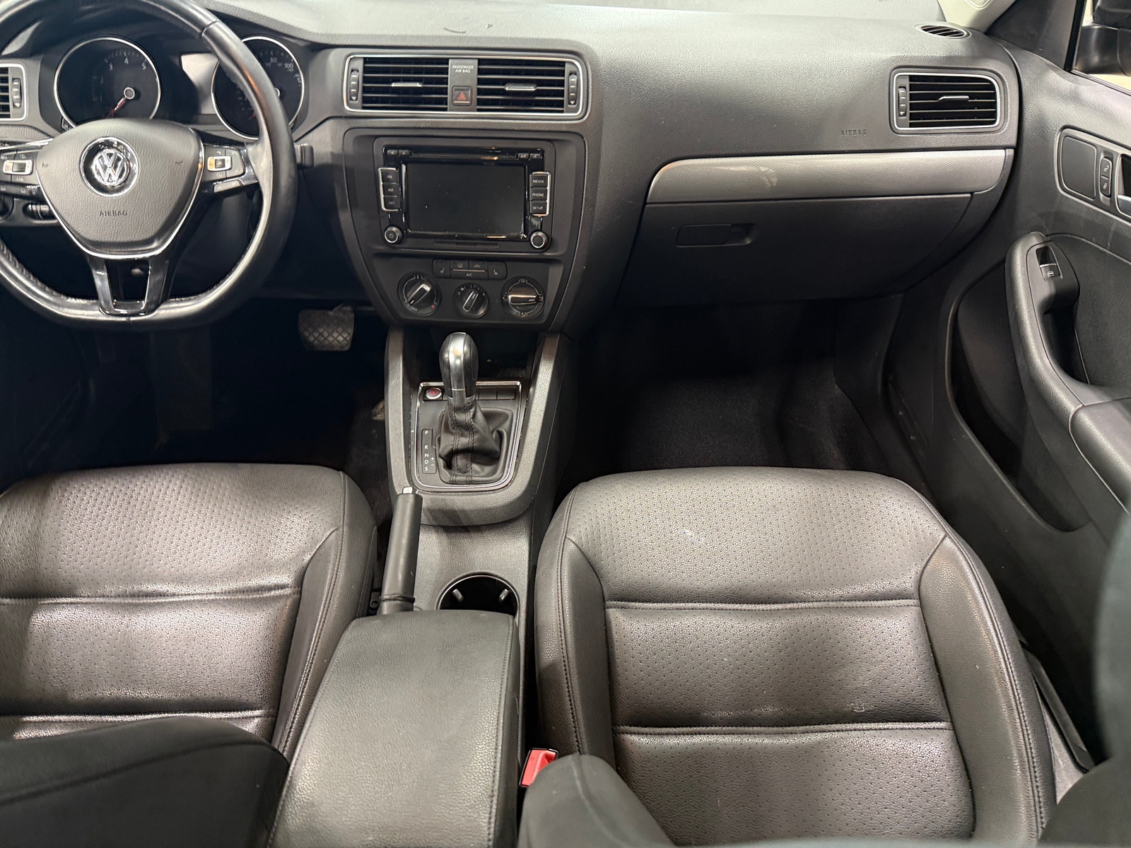 Thumbnail: 2015 Volkswagen Jetta - 3