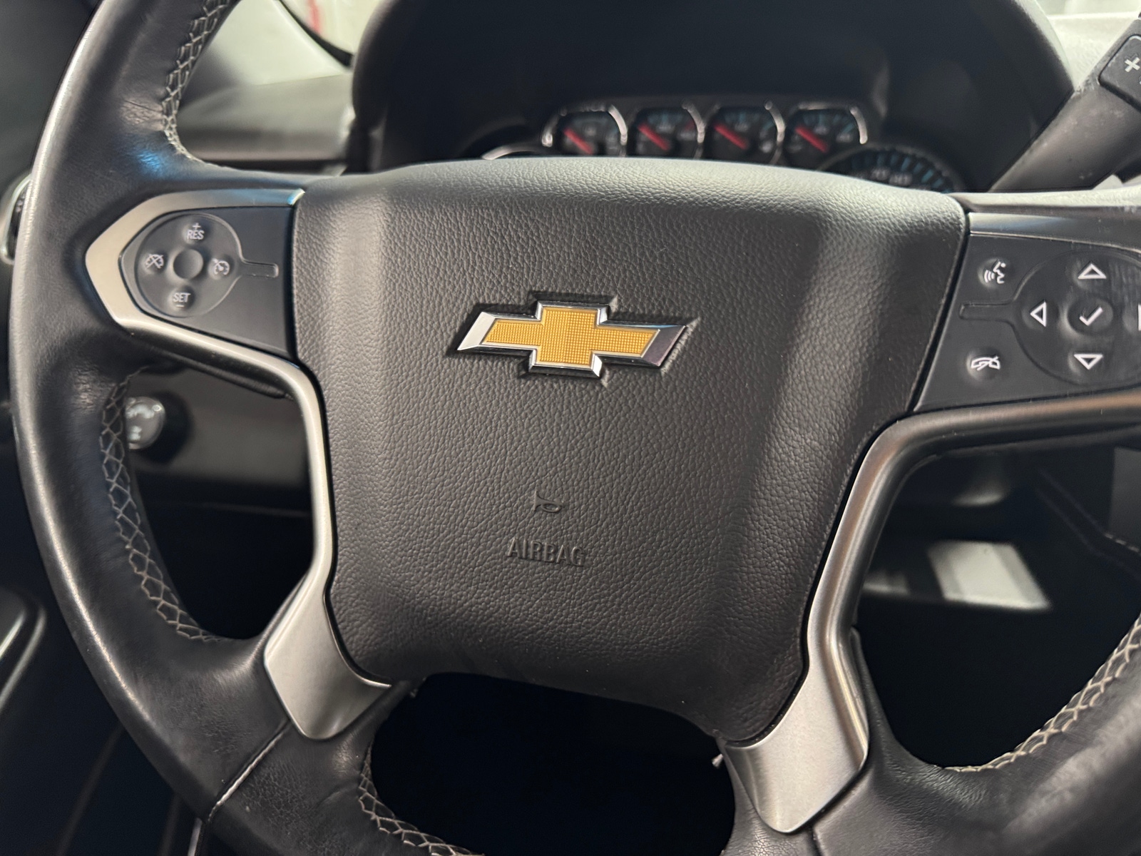 Thumbnail: 2019 Chevrolet Tahoe - 5