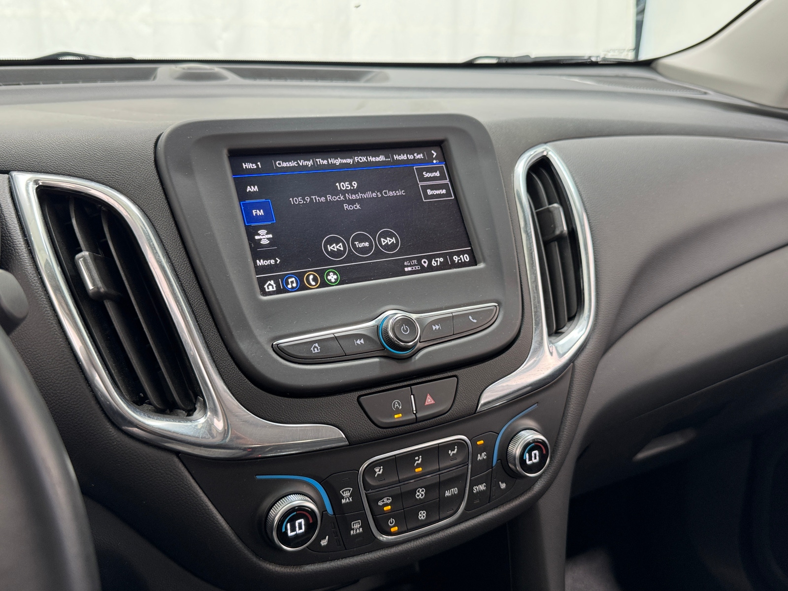 Thumbnail: 2023 Chevrolet Equinox - 4