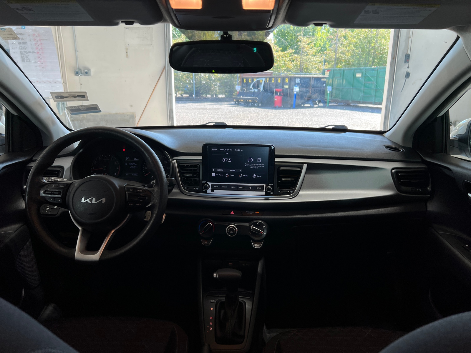 Thumbnail: 2023 Kia Rio - 3