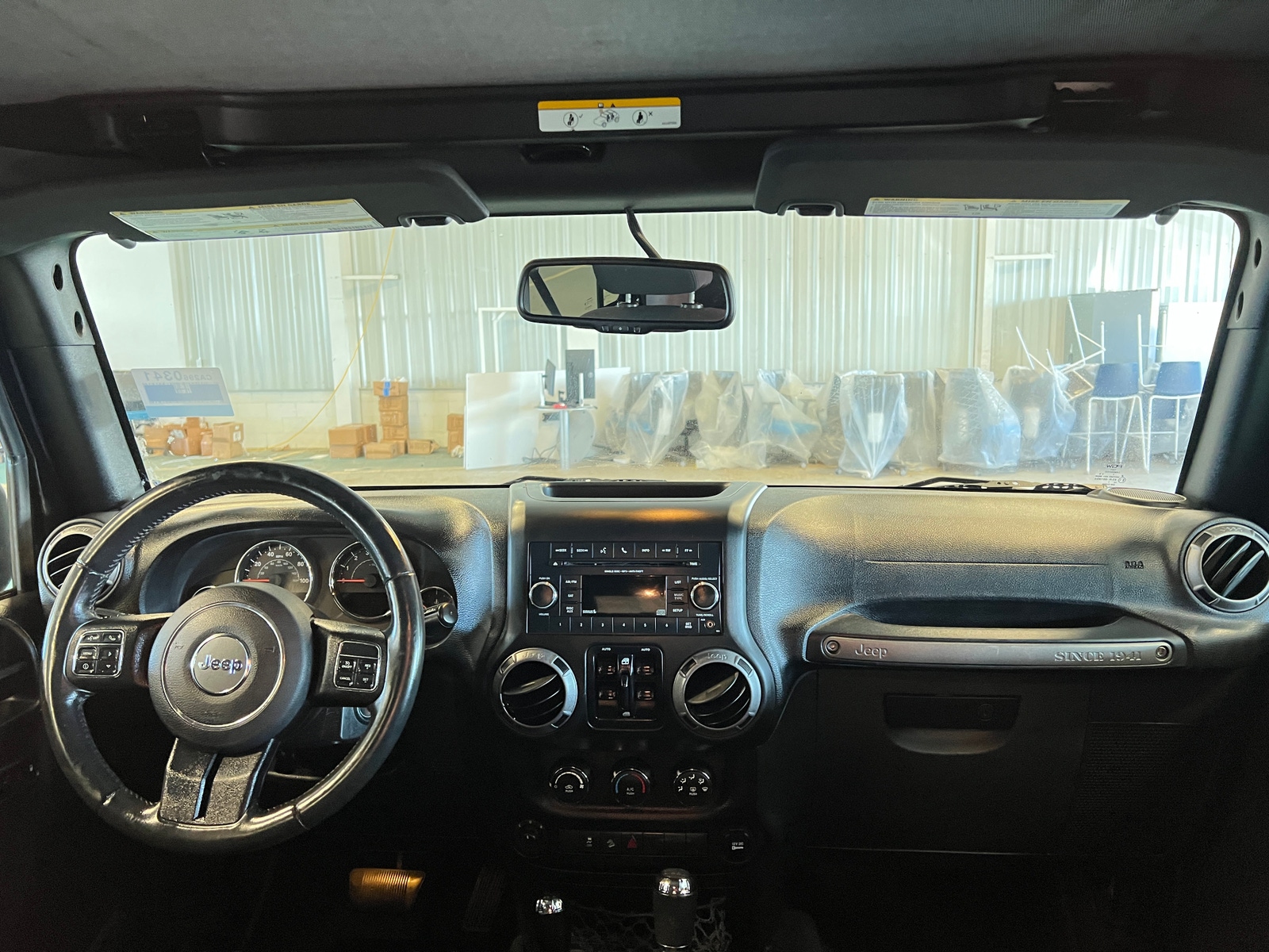 Thumbnail: 2015 Jeep Wrangler - 3