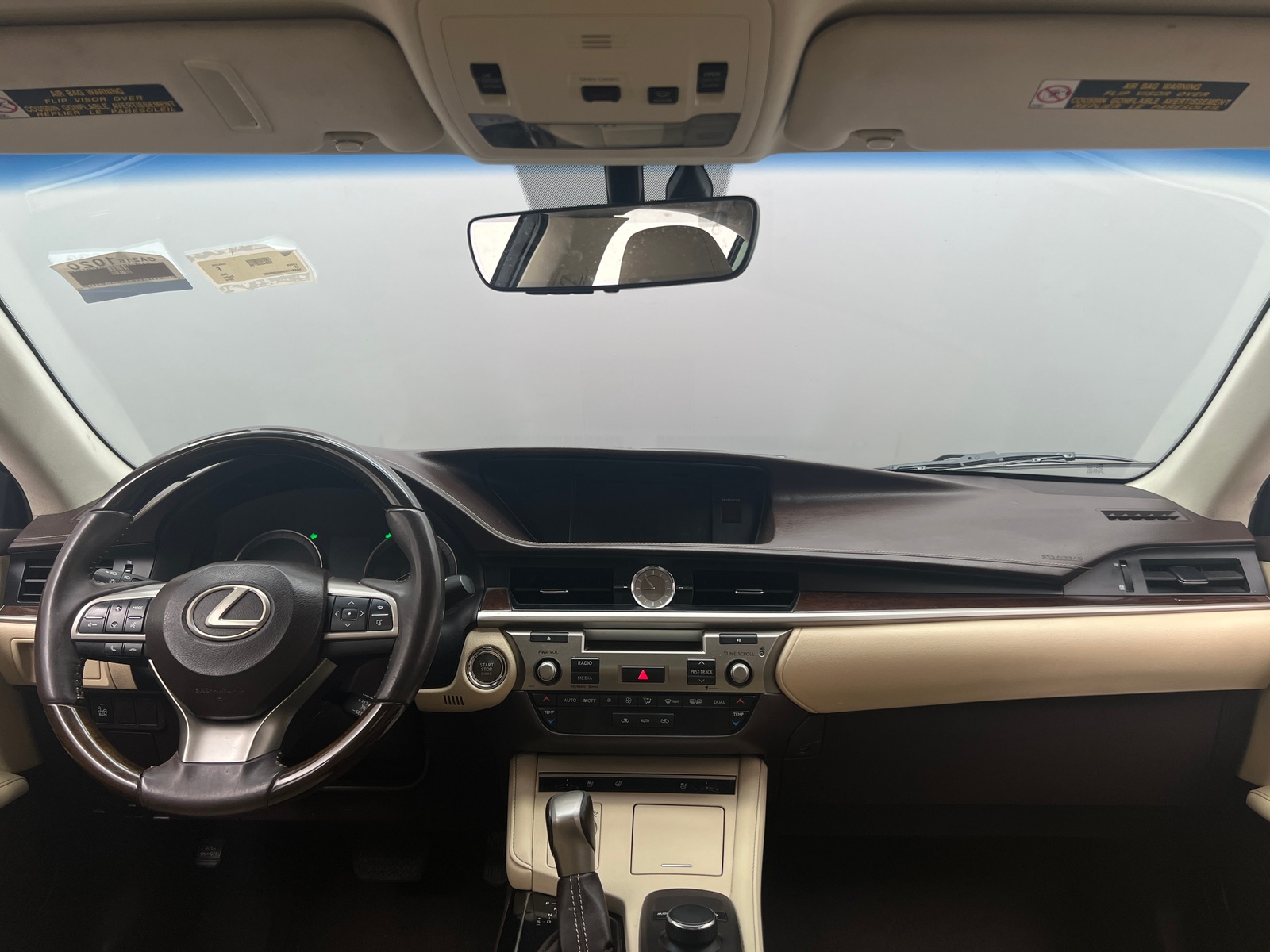 Thumbnail: 2016 Lexus ES - 2