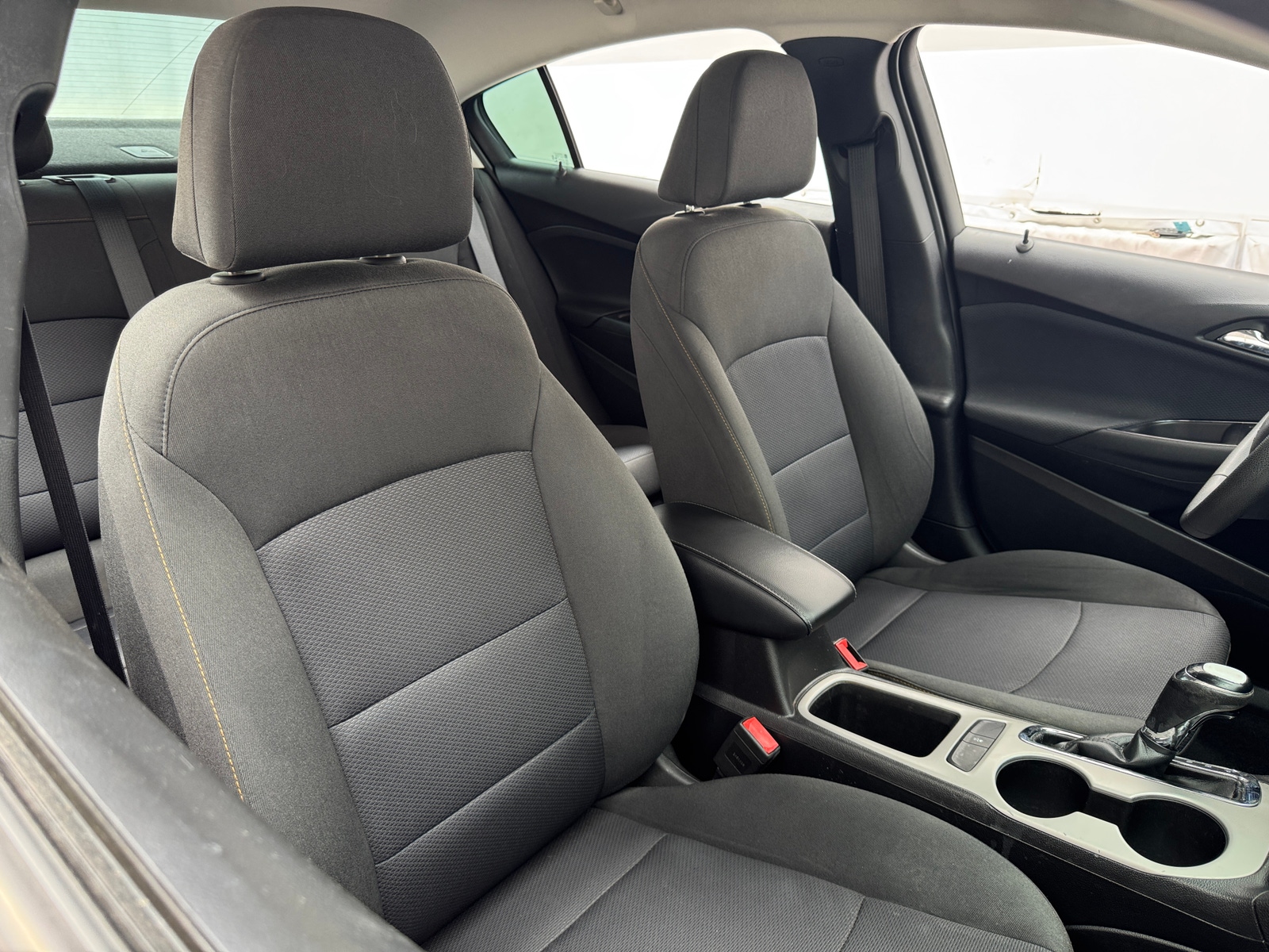 Thumbnail: 2018 Chevrolet Cruze - 2