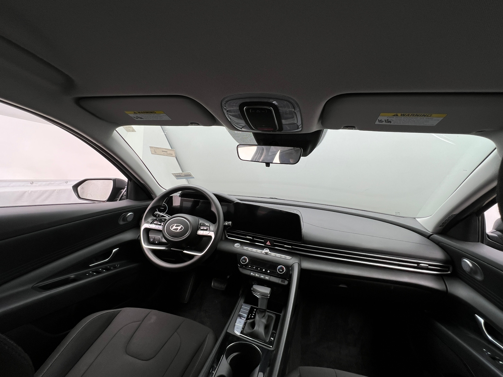 Thumbnail: 2024 Hyundai Elantra - 3