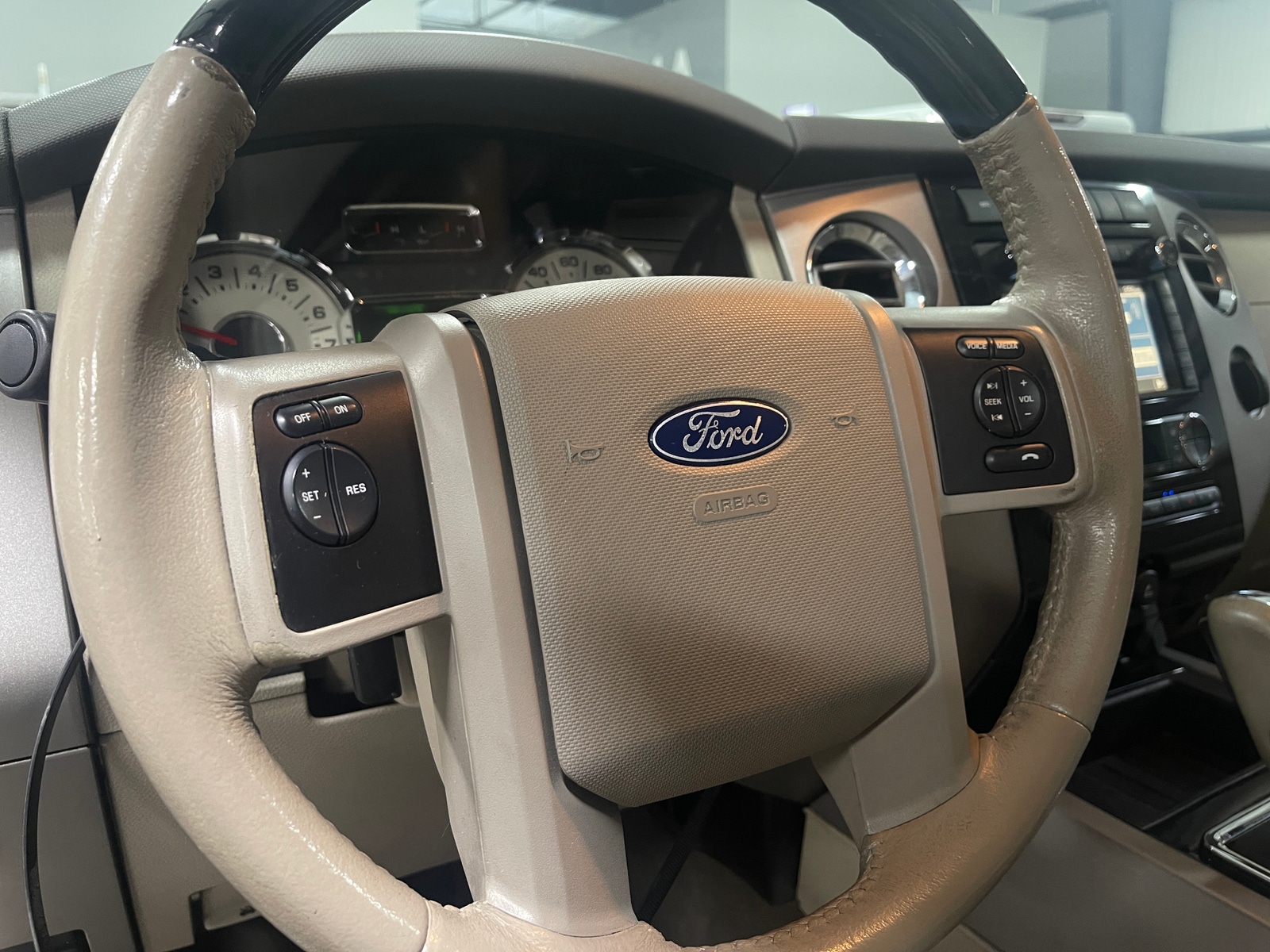 Thumbnail: 2013 Ford Expedition - 4