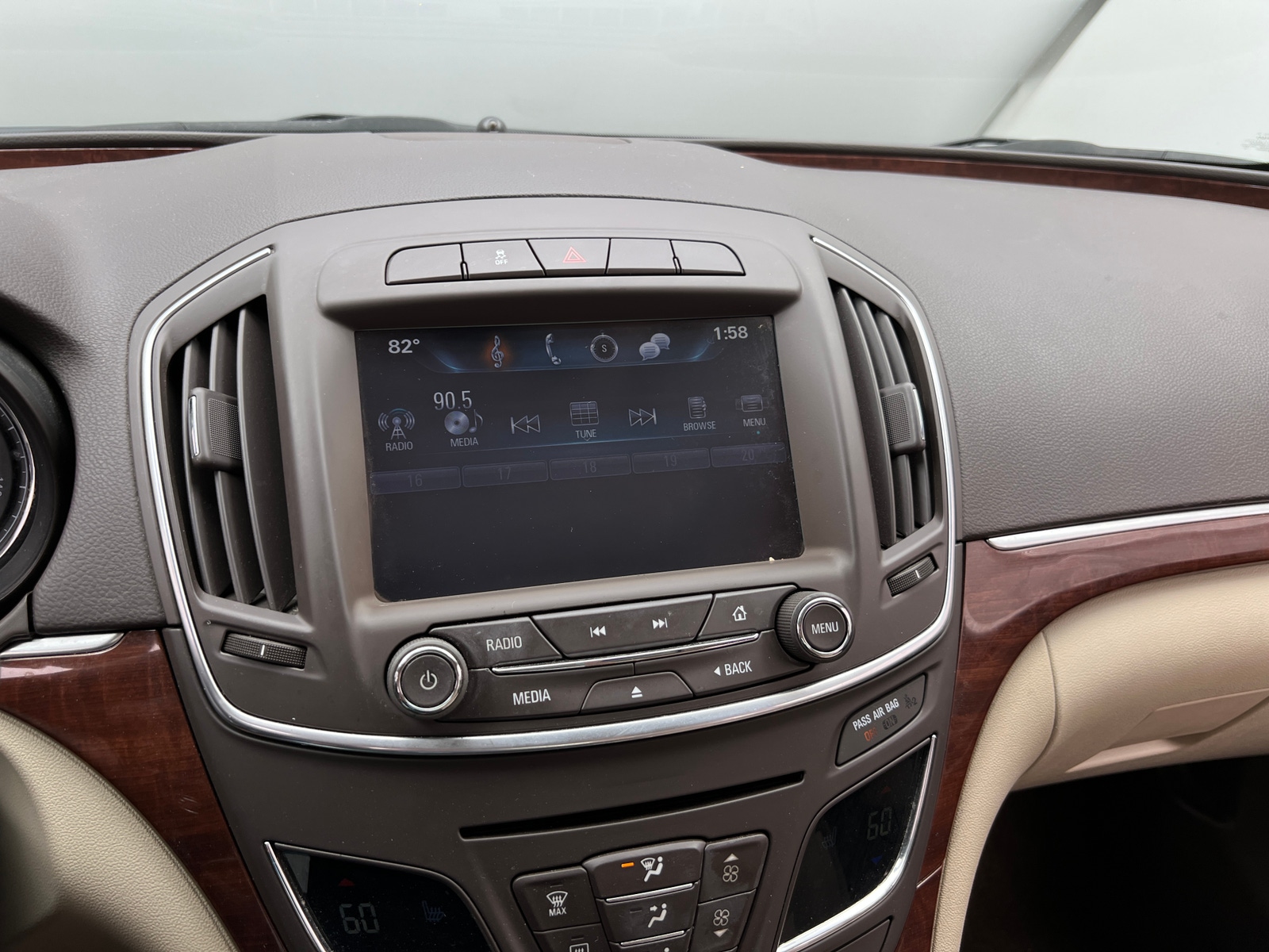 Thumbnail: 2017 Buick Regal - 3