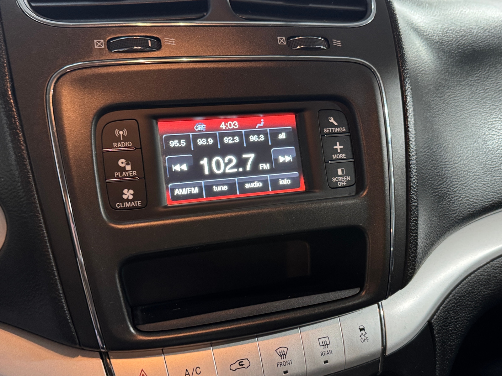 Thumbnail: 2018 Dodge Journey - 4