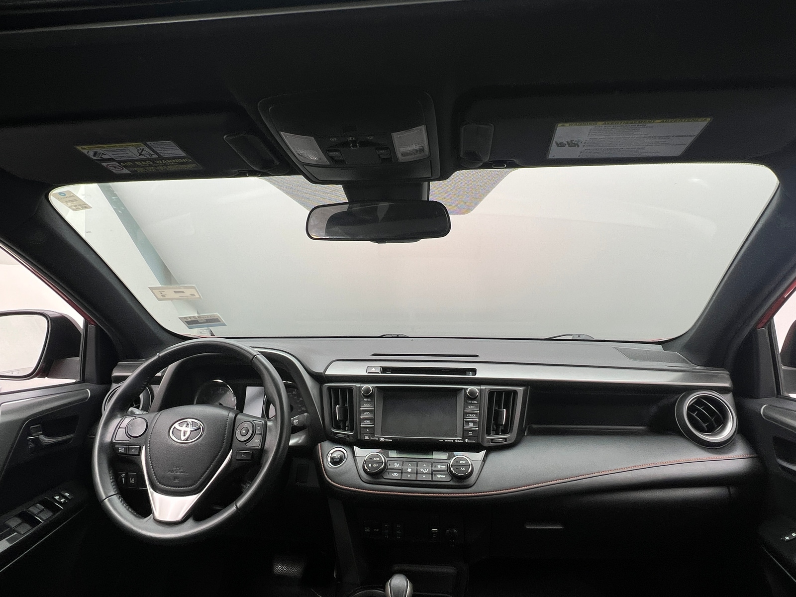 Thumbnail: 2016 Toyota RAV4 - 2